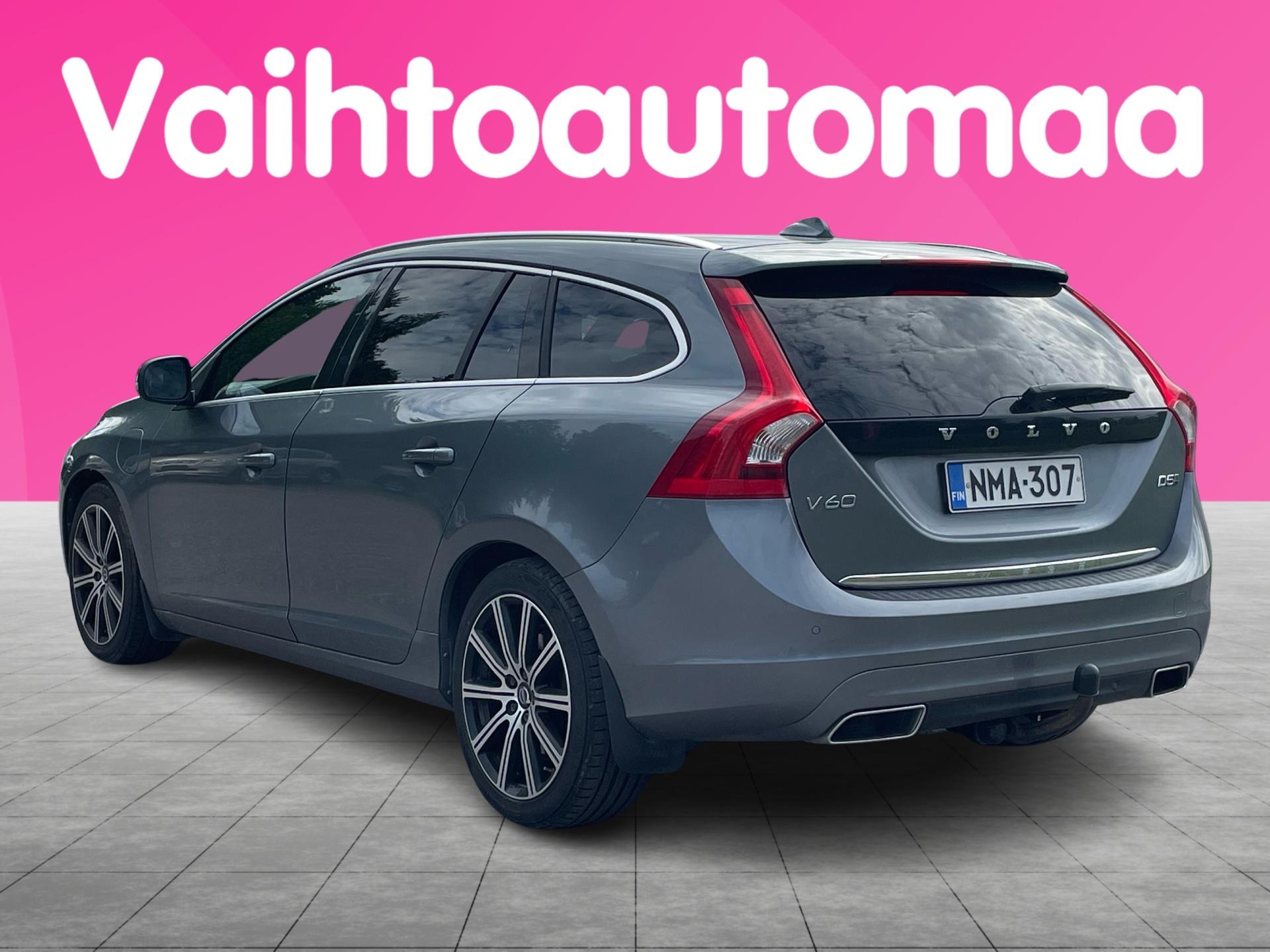 VOLVO V60 2016