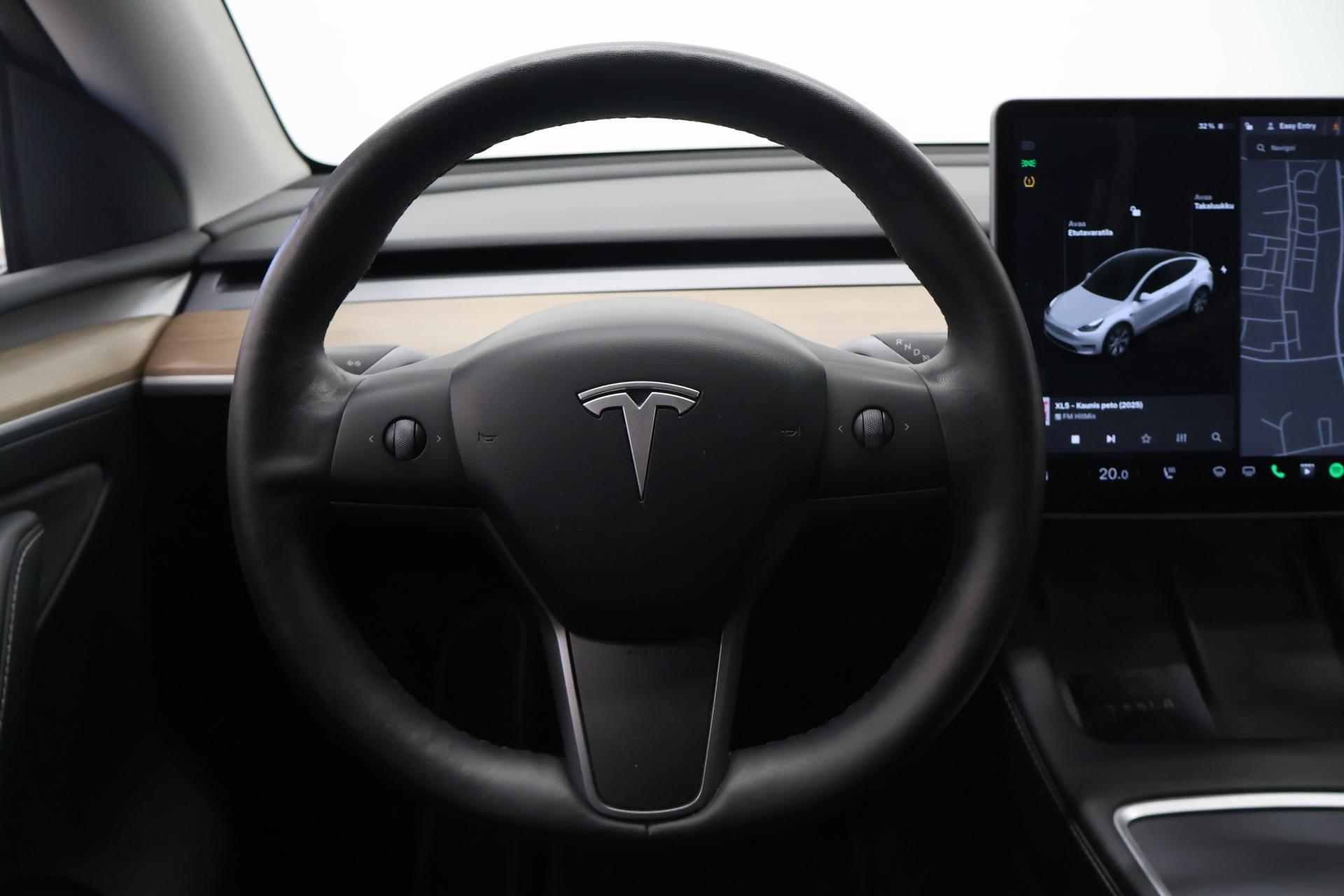 TESLA Model Y 2021