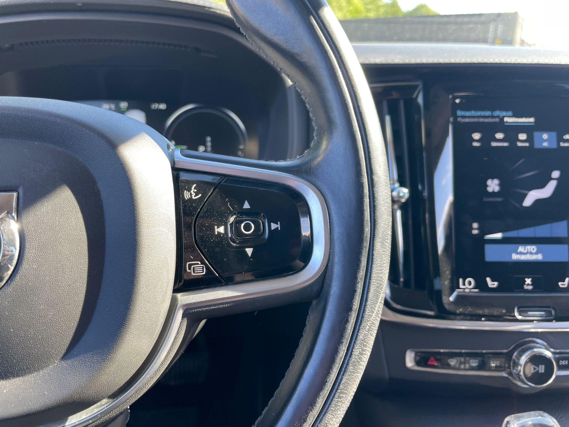 VOLVO V90 2020