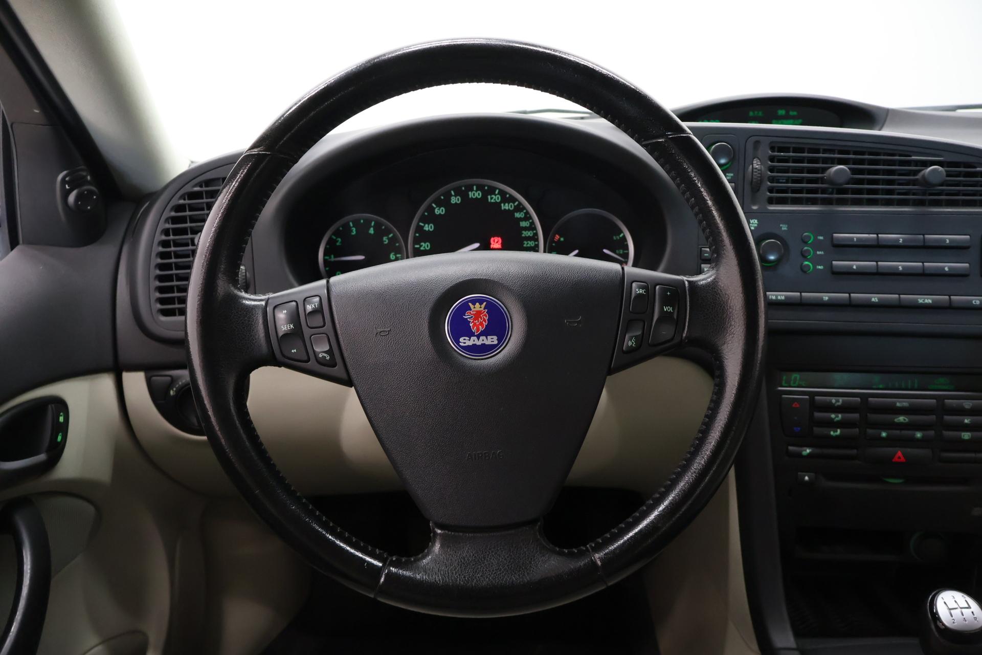 SAAB 9-3 2005