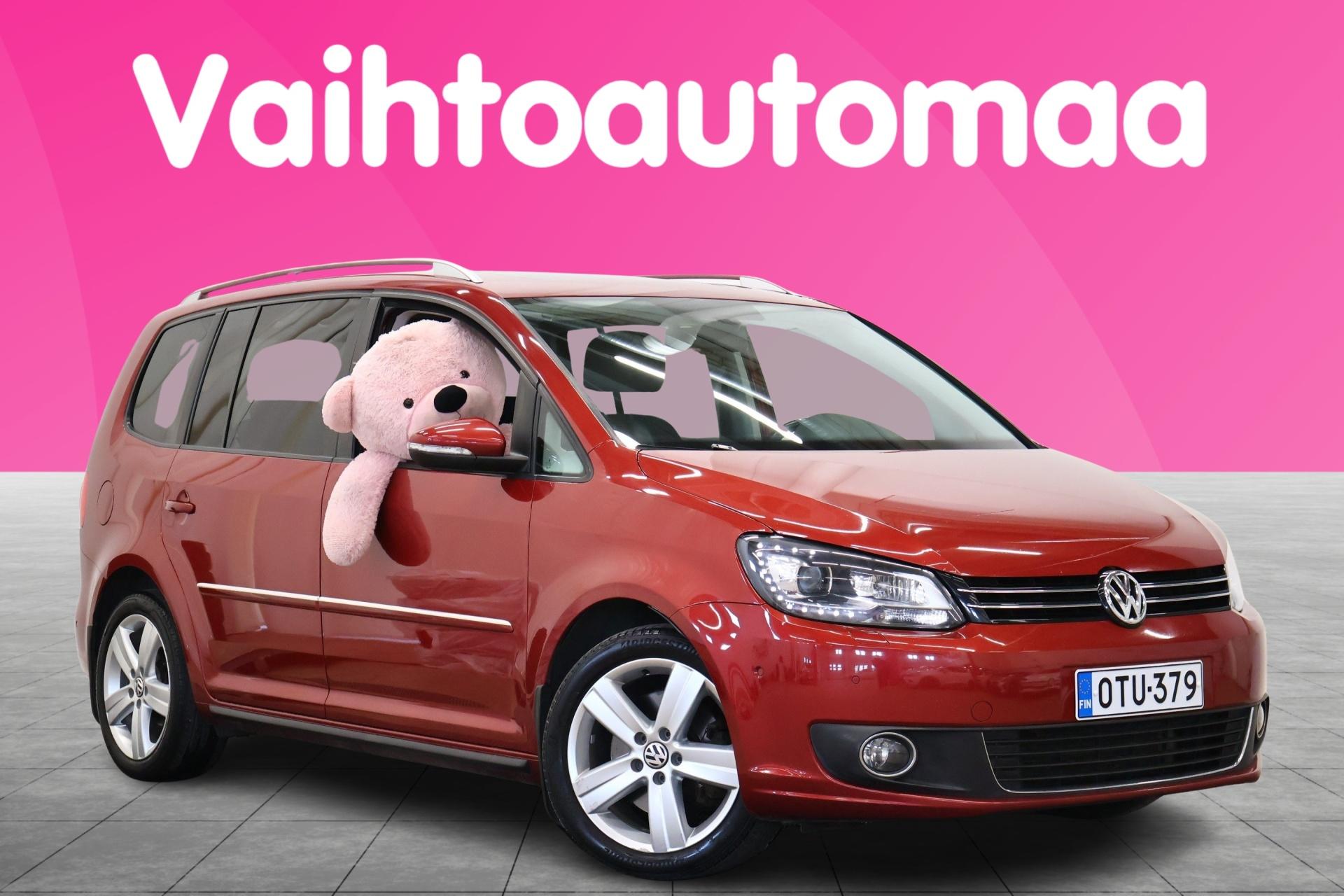 VOLKSWAGEN Touran 2013