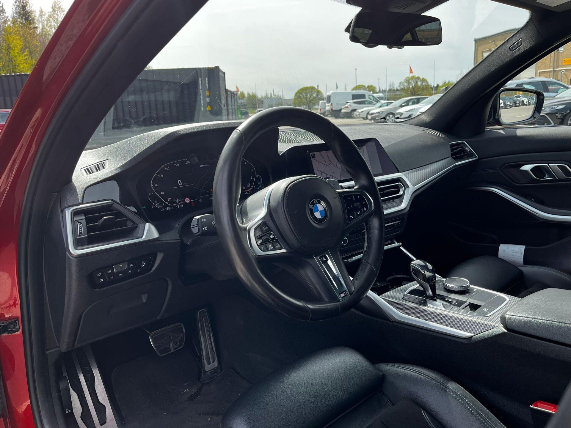 BMW 330 2020