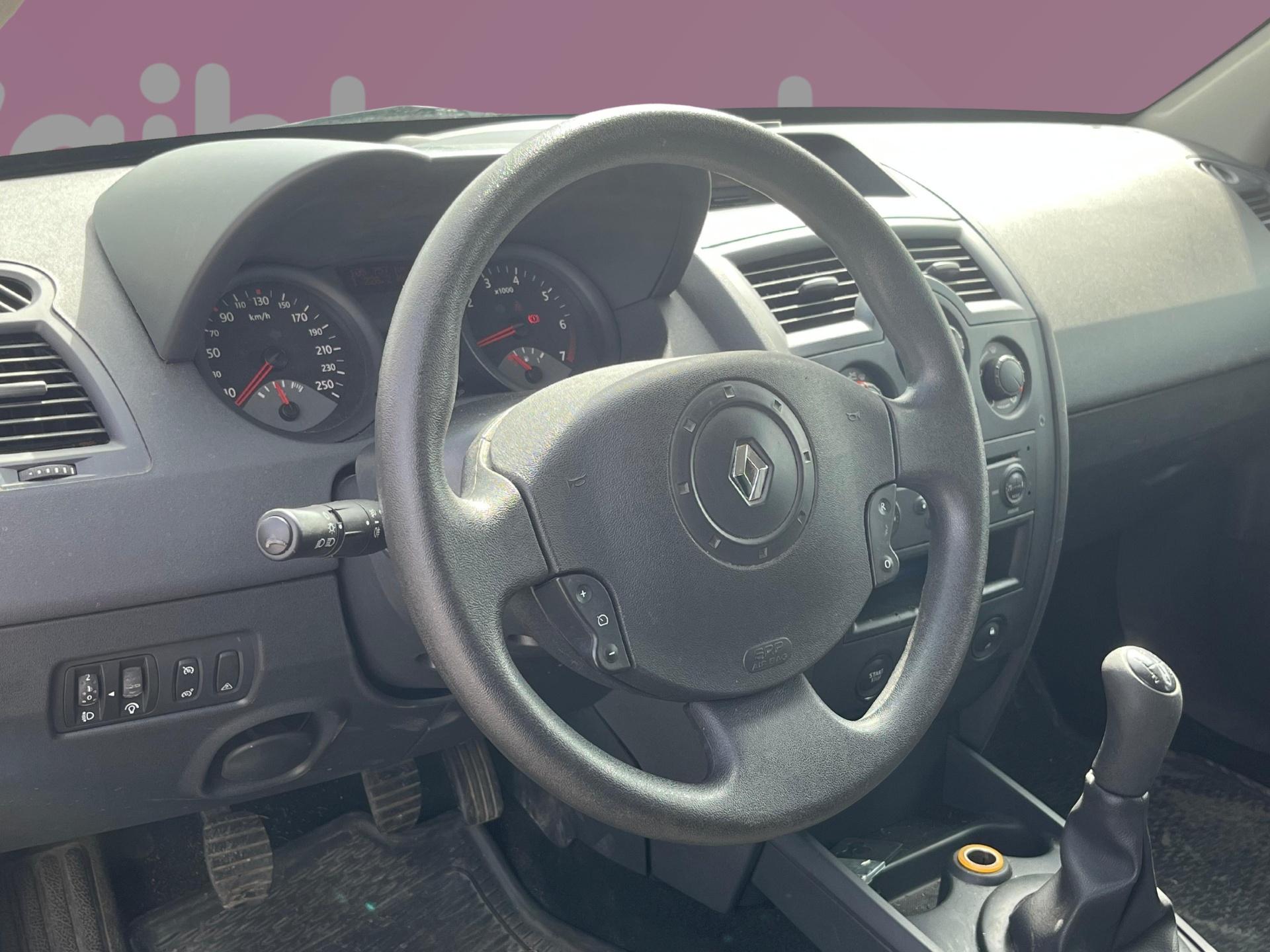 RENAULT Megane 2005