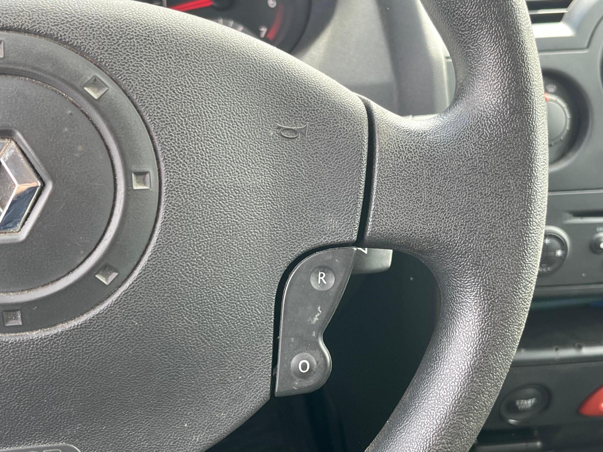 RENAULT Megane 2005