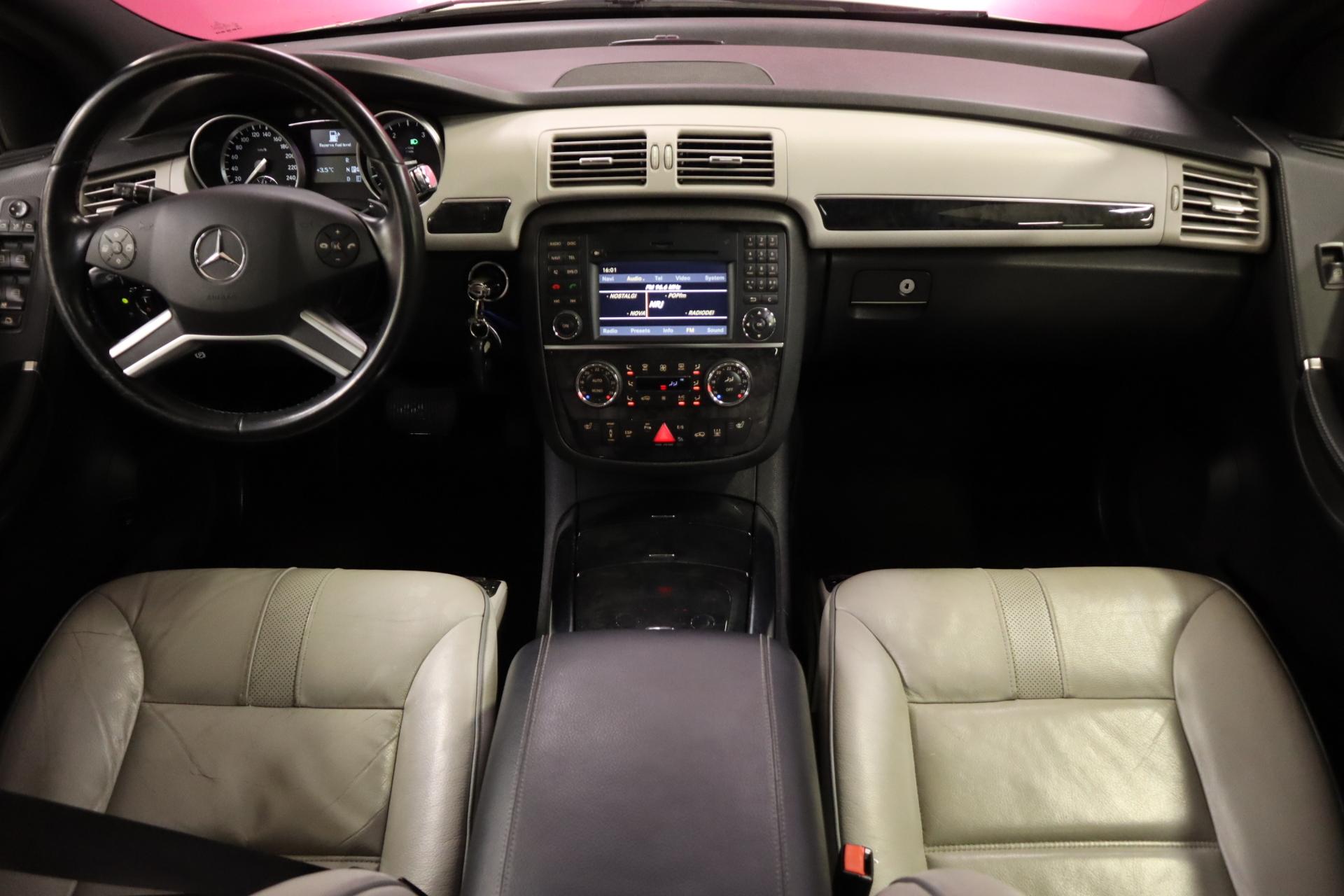 MERCEDES-BENZ R 2011