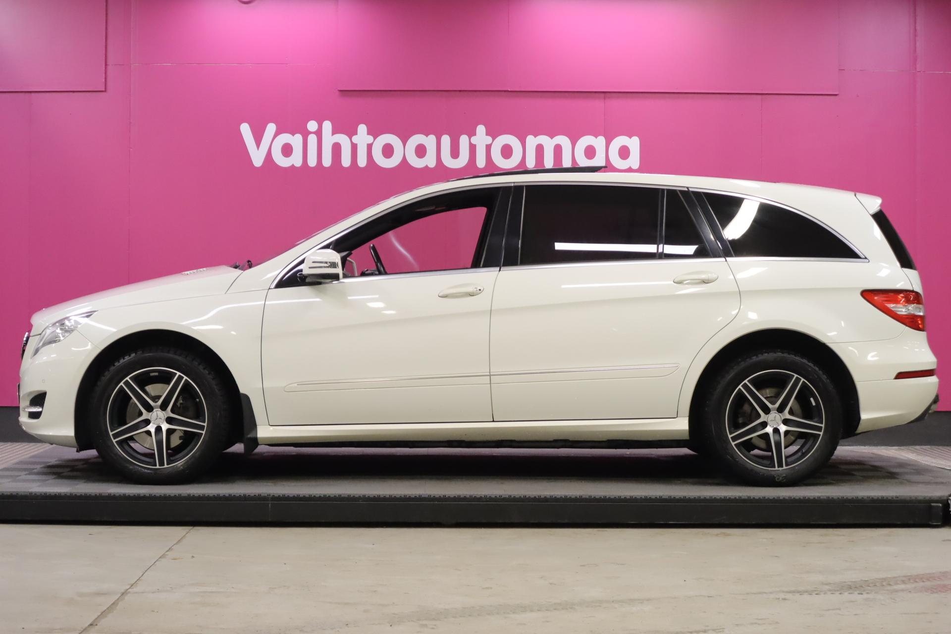 MERCEDES-BENZ R 2011