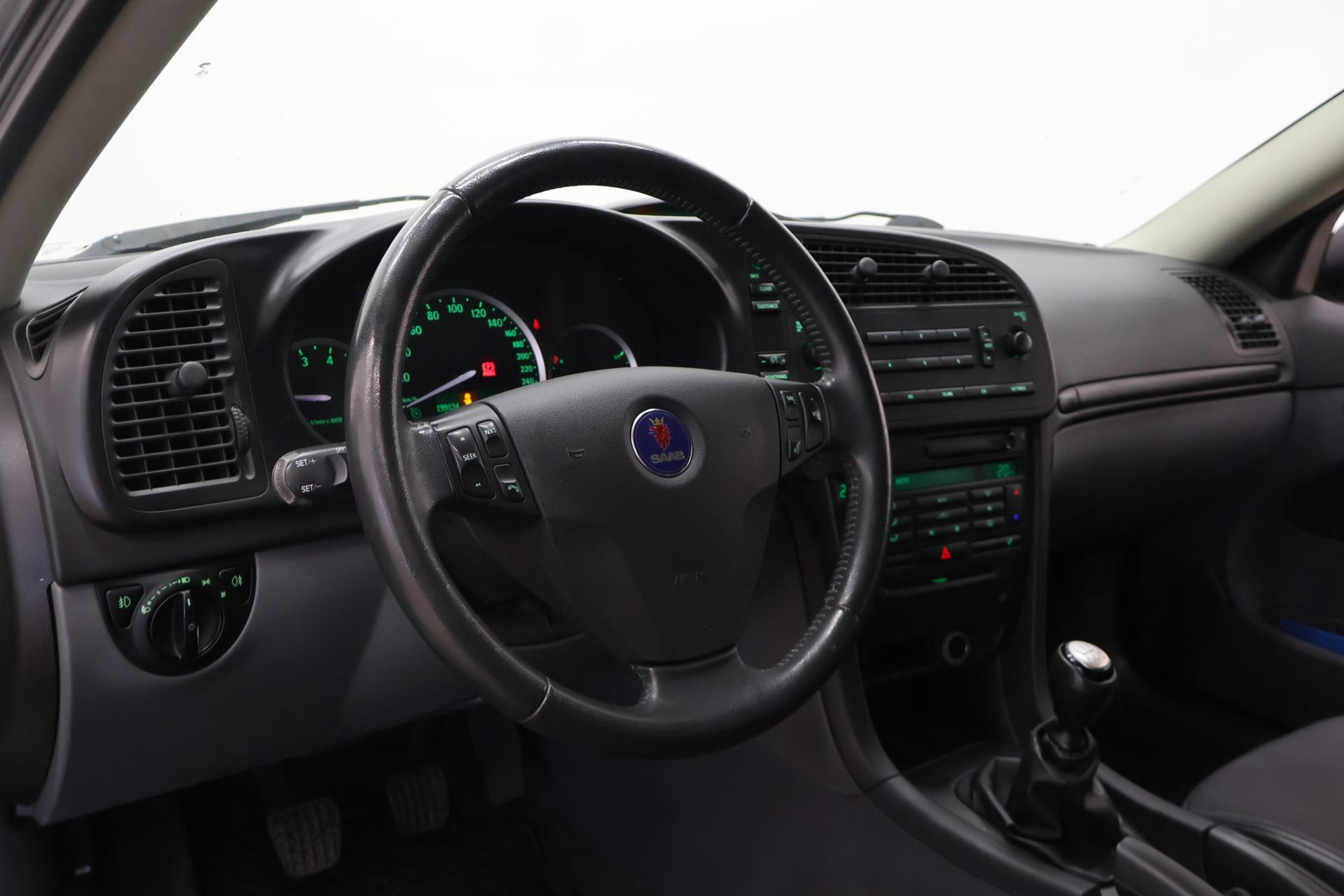 SAAB 9-3 2006