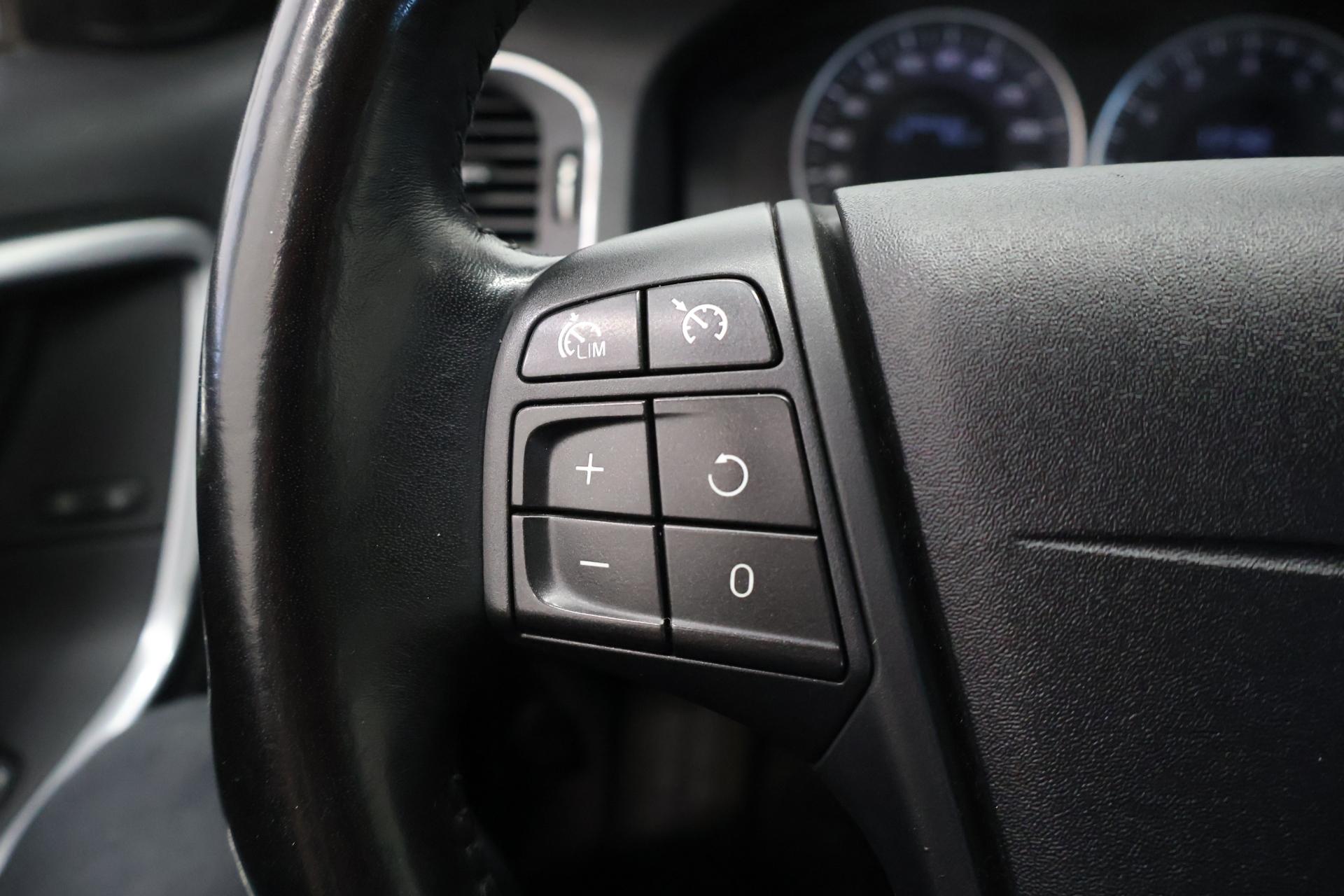 VOLVO S60 2011