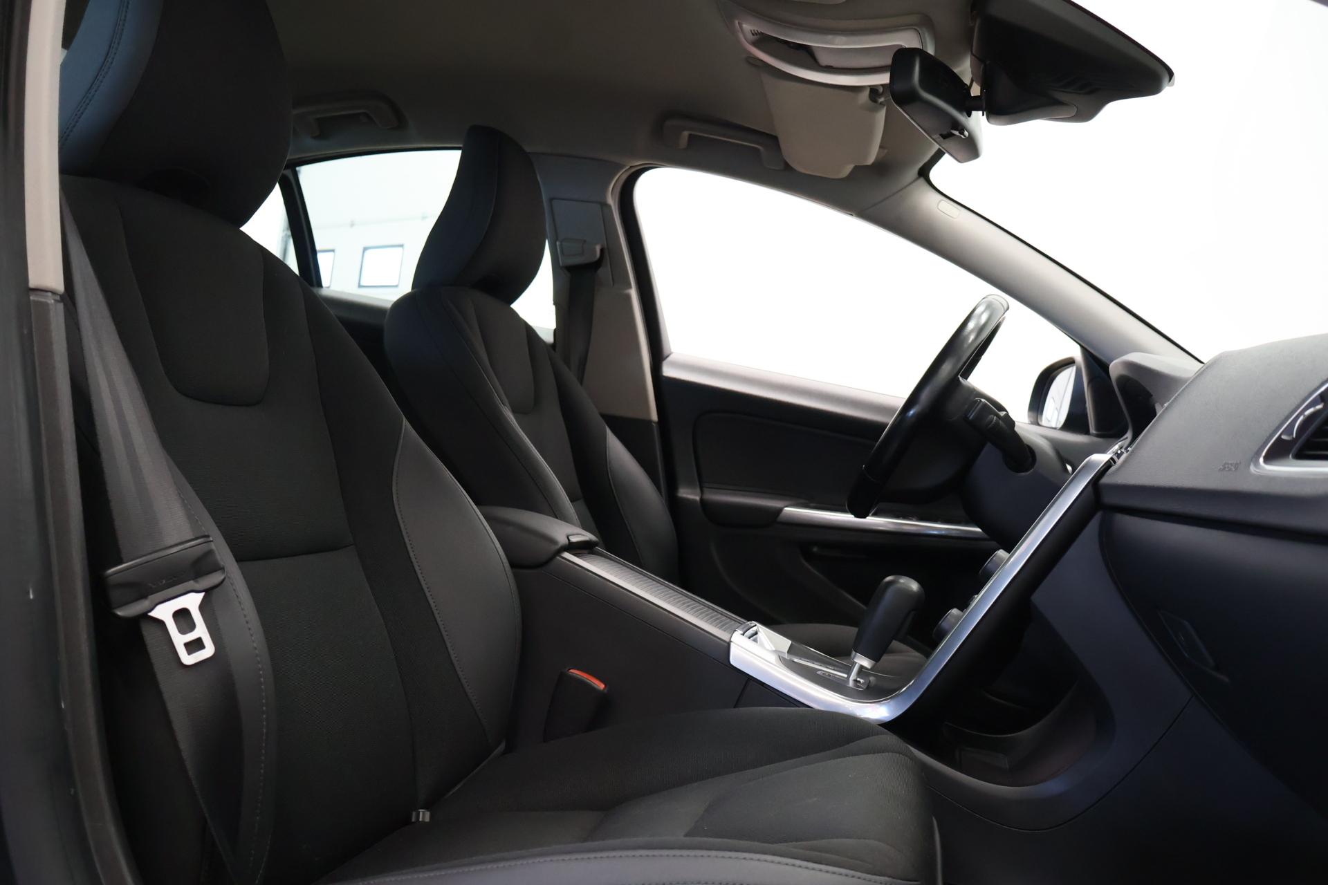 VOLVO S60 2011