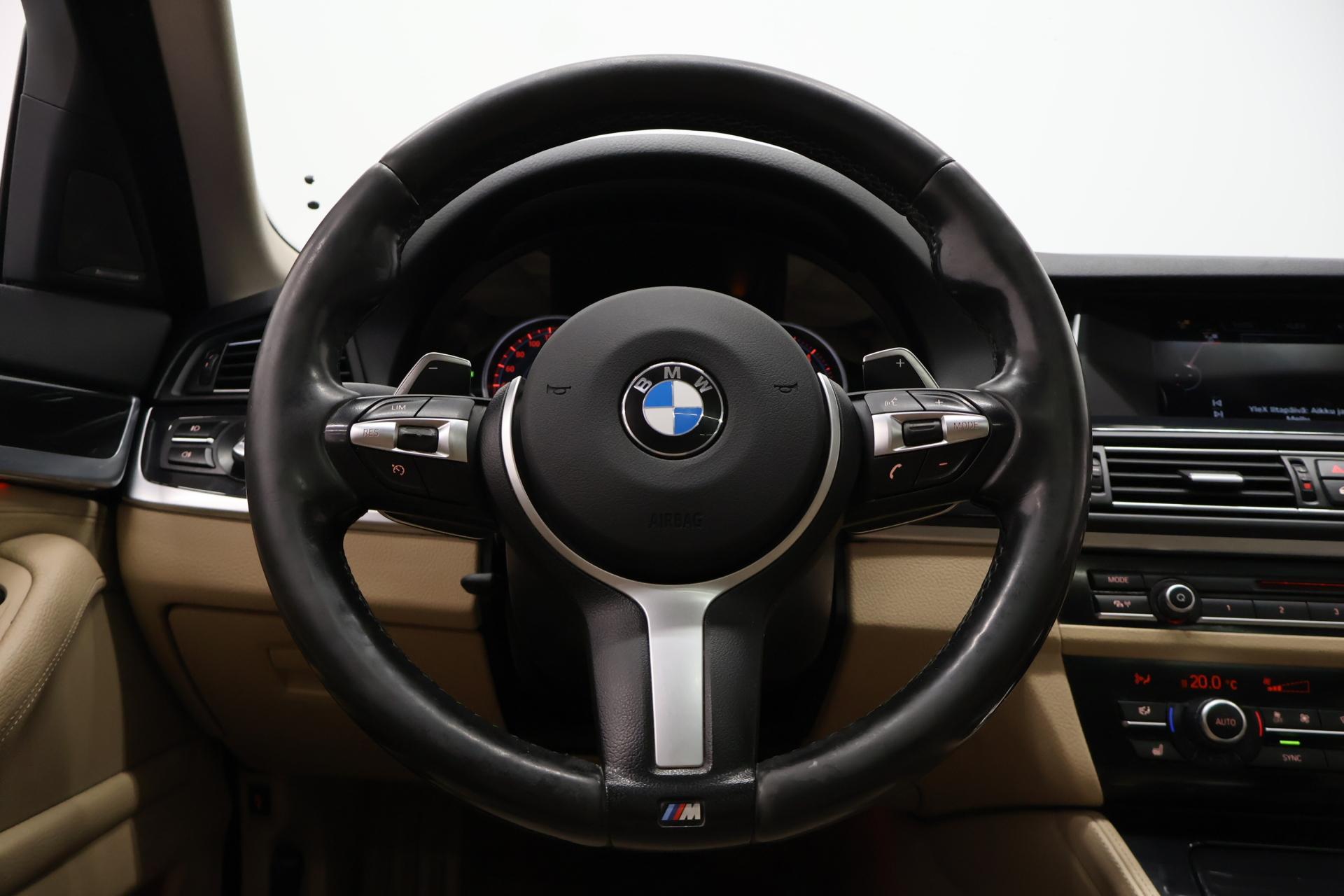 BMW 518 2015