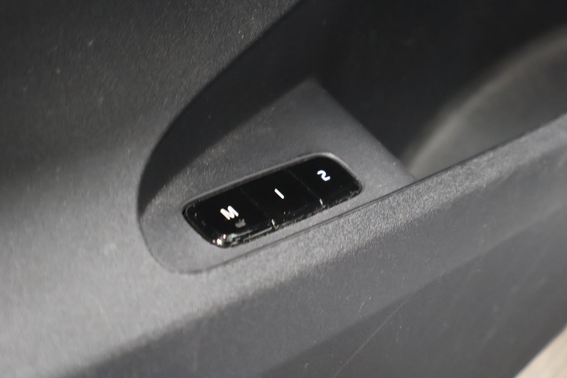 POLESTAR 2 2023