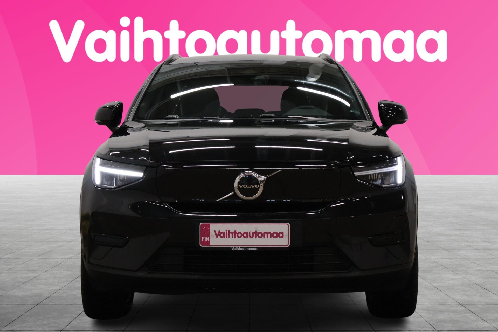 VOLVO XC40 2023
