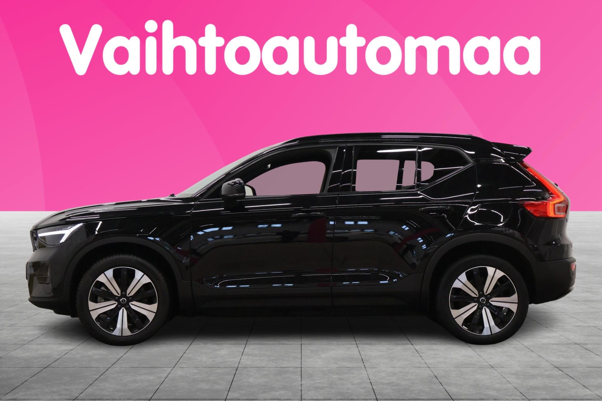 VOLVO XC40 2023