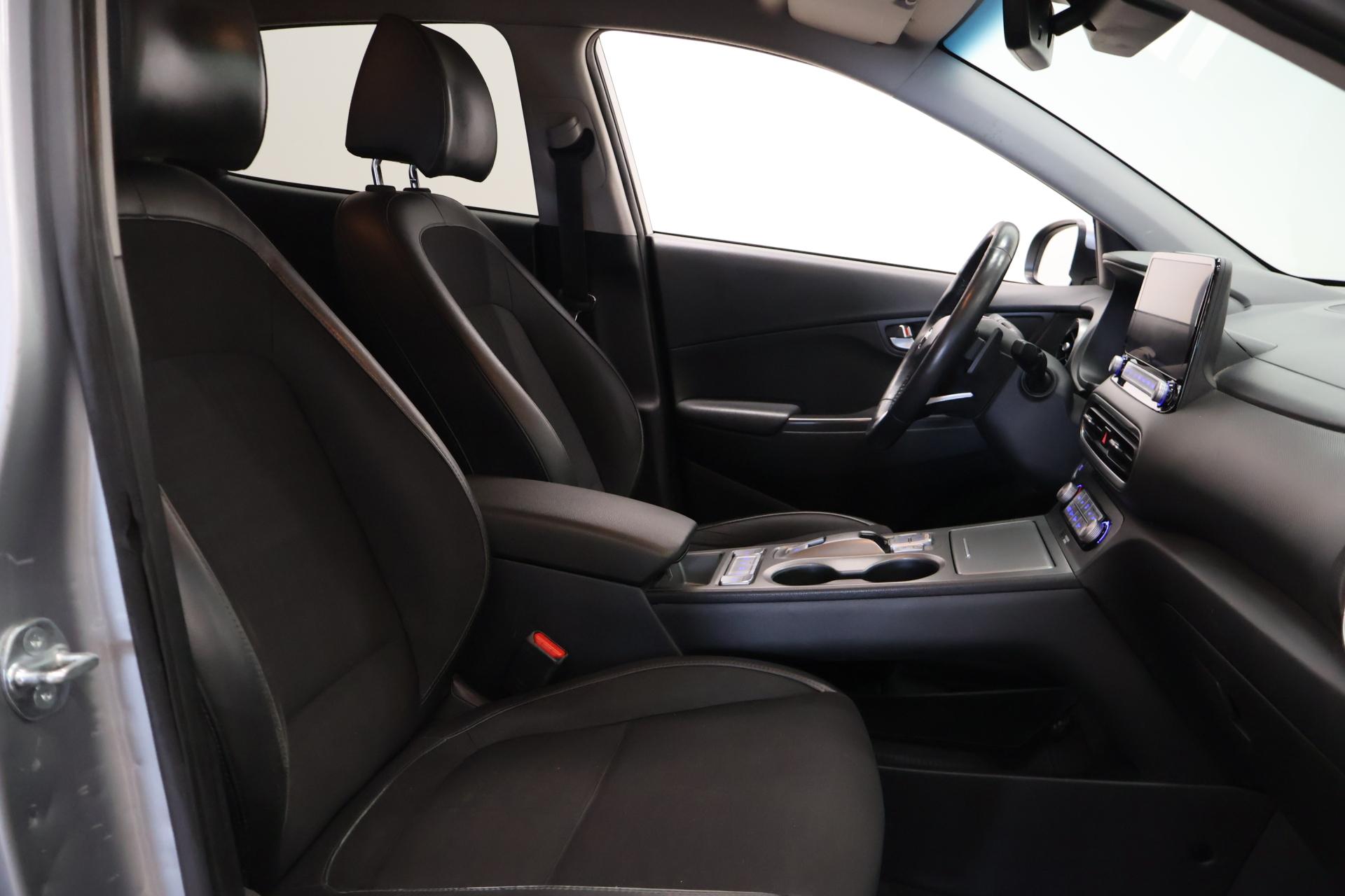 HYUNDAI Kona Electric 2023