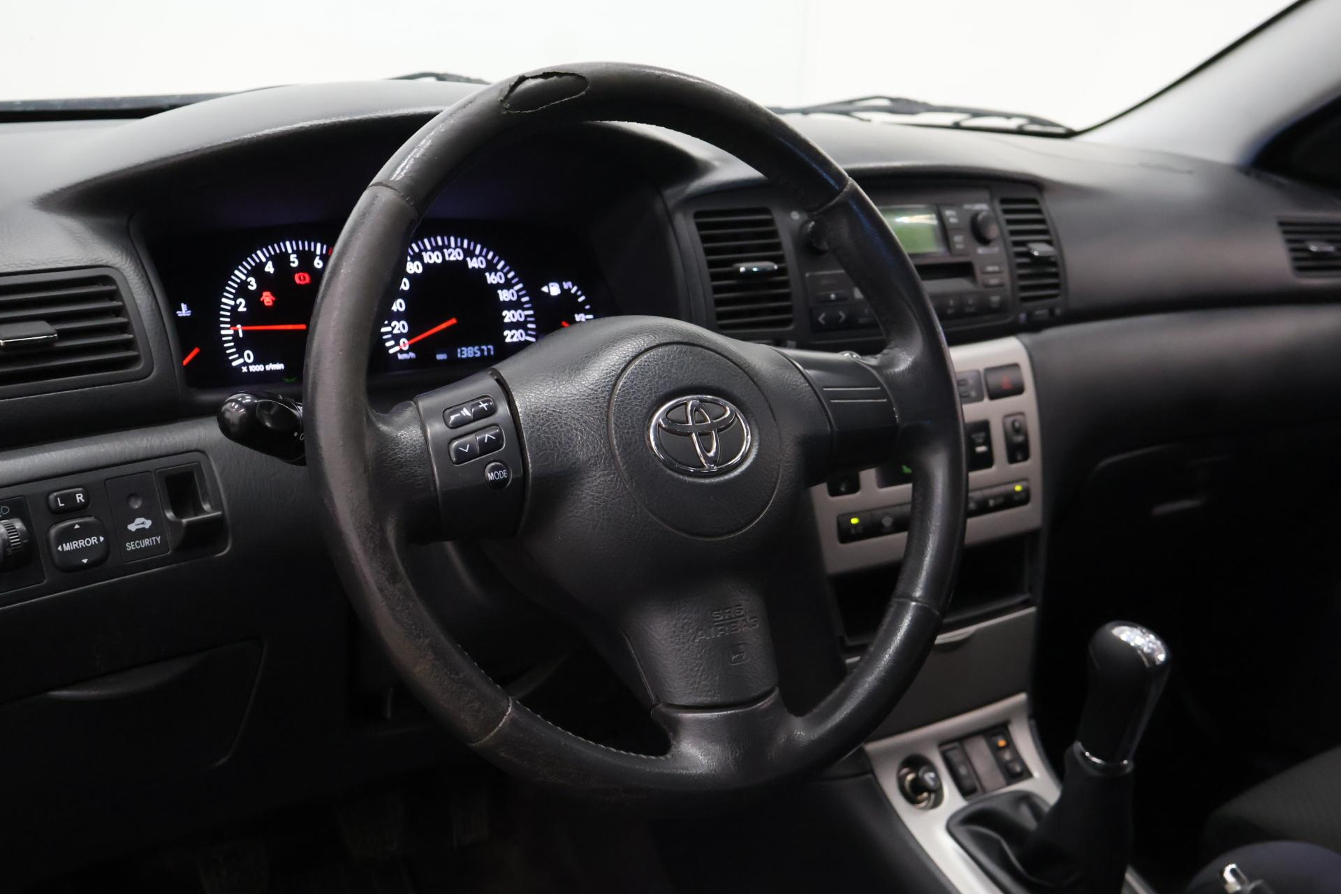 TOYOTA Corolla 2005