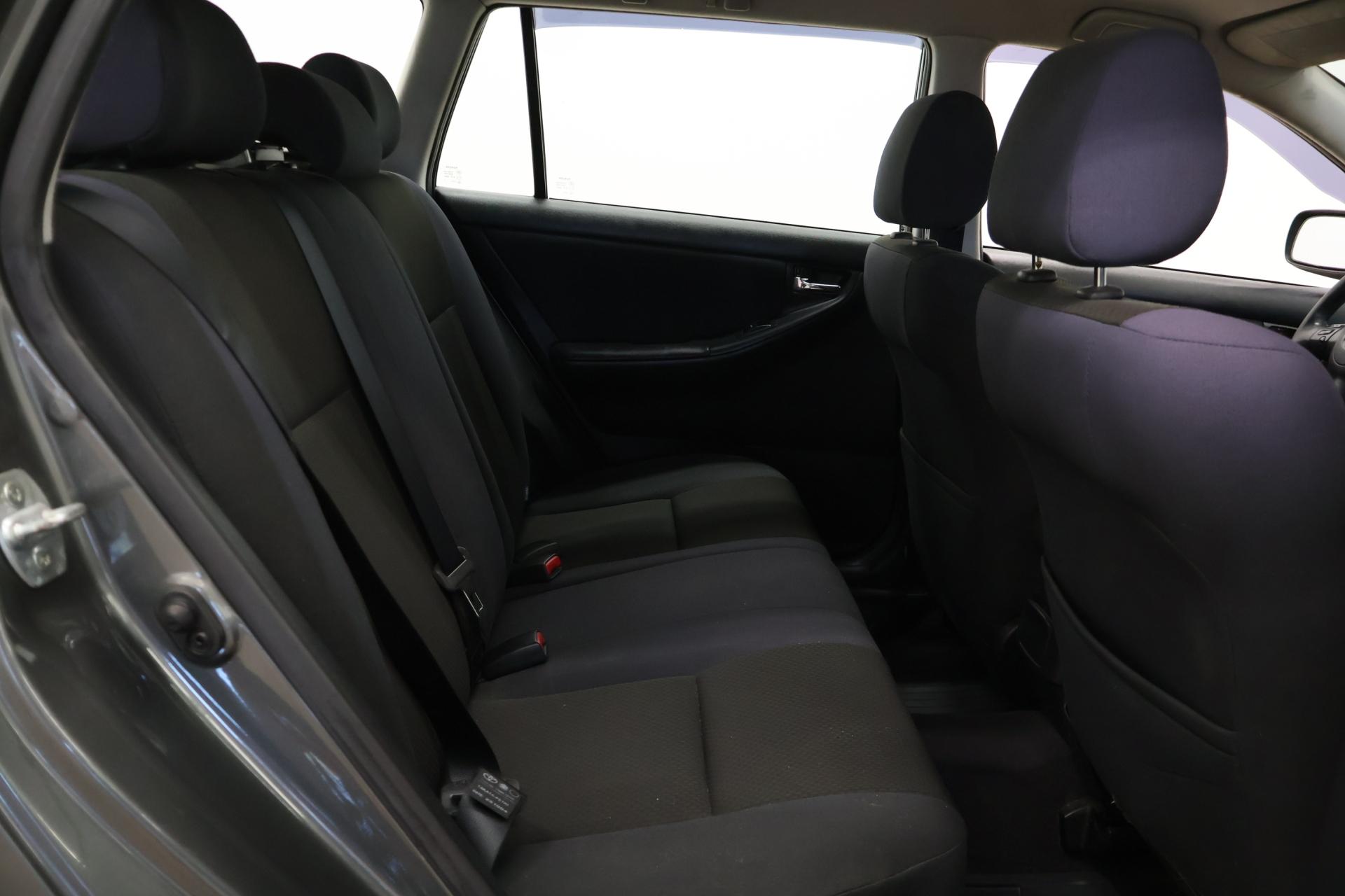 TOYOTA Corolla 2005