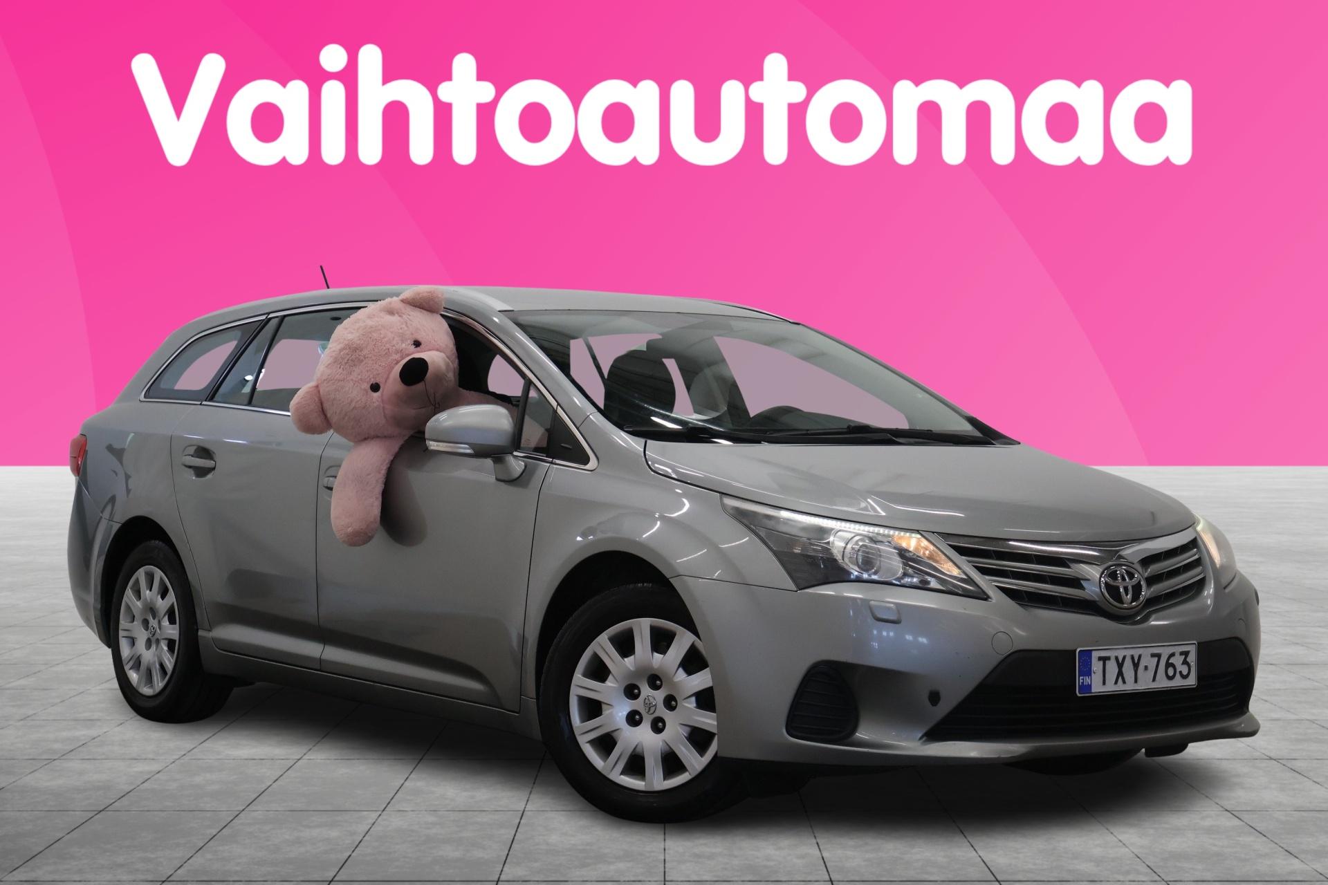 TOYOTA Avensis 2012