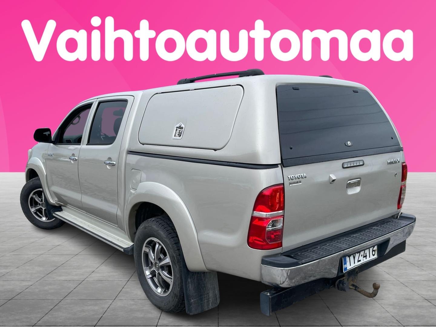 TOYOTA Hilux 2013