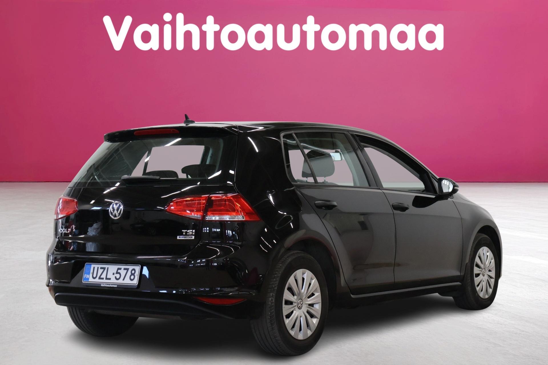VOLKSWAGEN Golf 2016