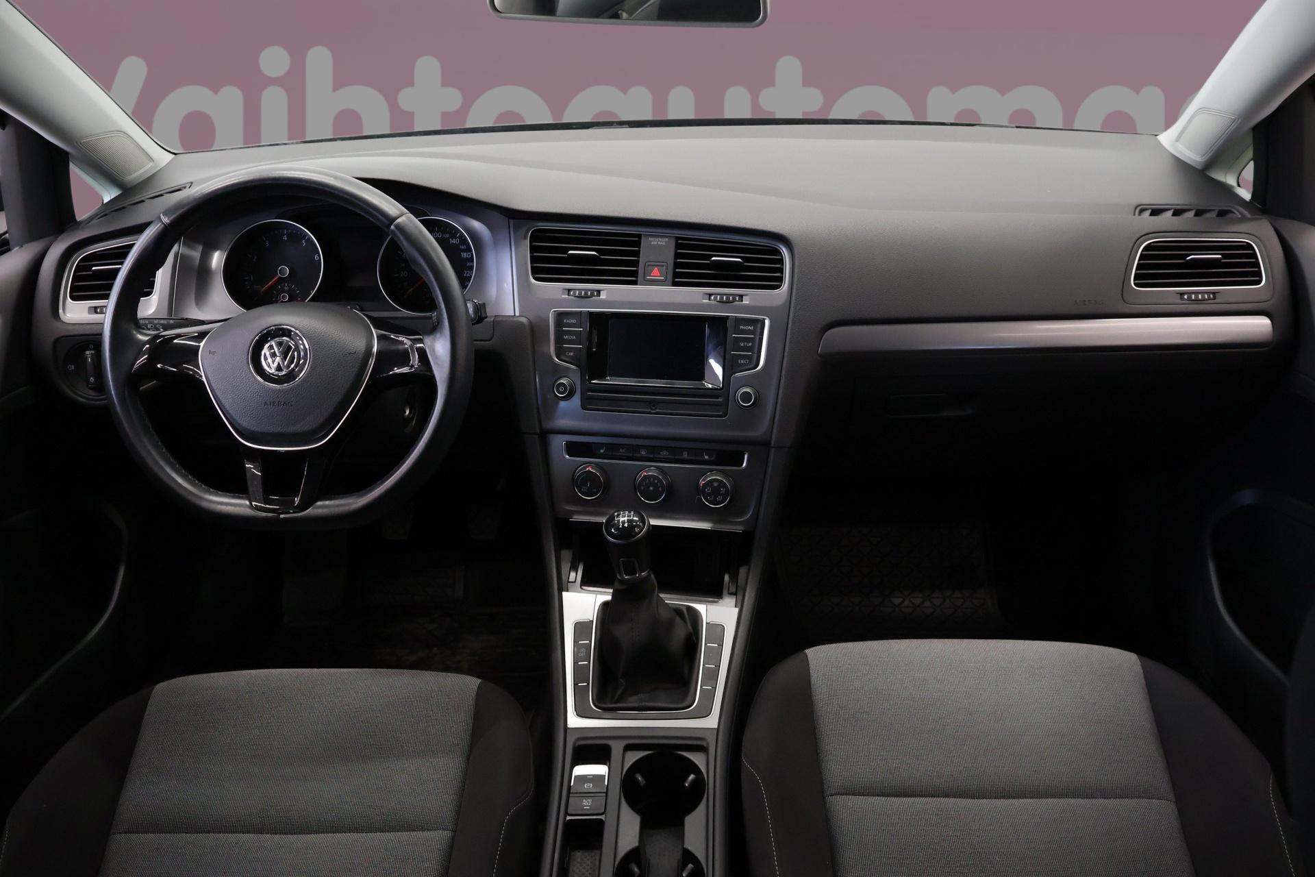 VOLKSWAGEN Golf 2016