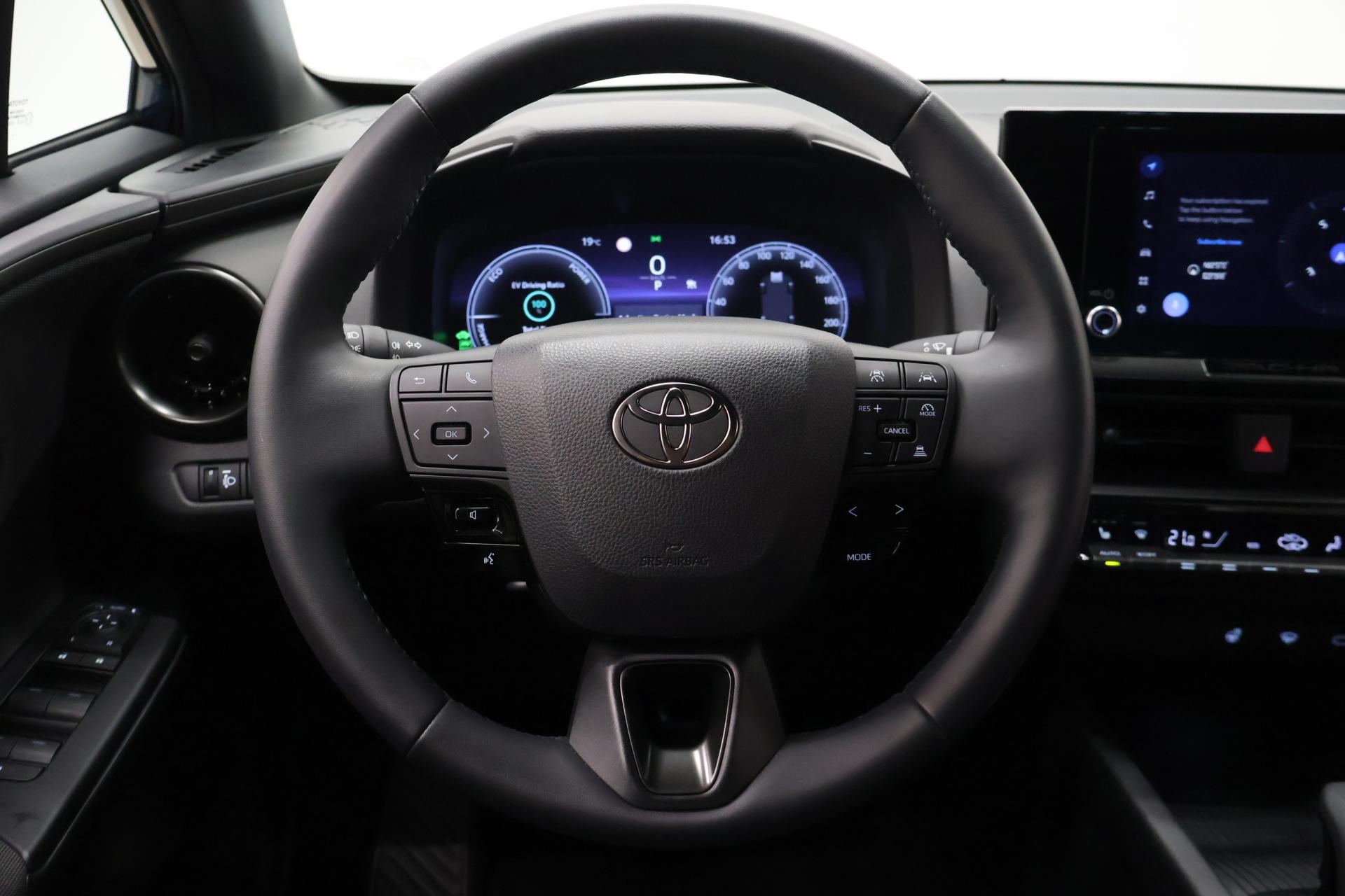 TOYOTA C-HR 2025