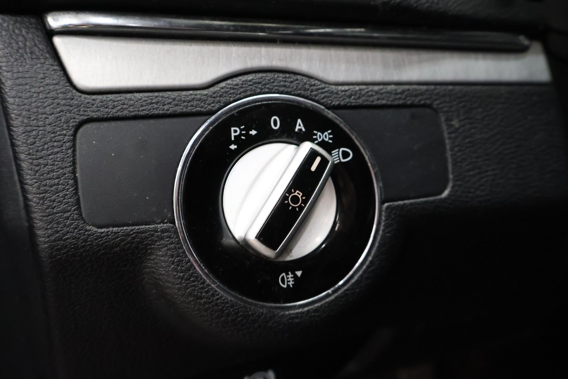 MERCEDES-BENZ E 2010