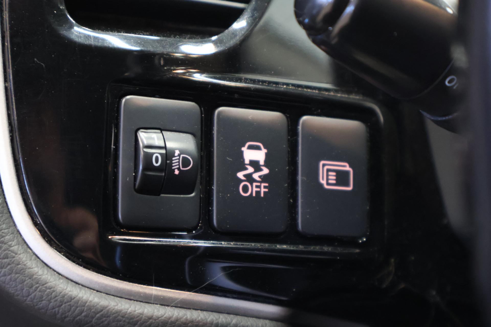 MITSUBISHI Outlander 2017