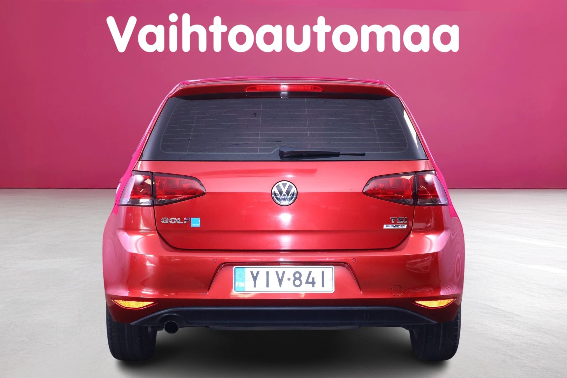 VOLKSWAGEN Golf 2015