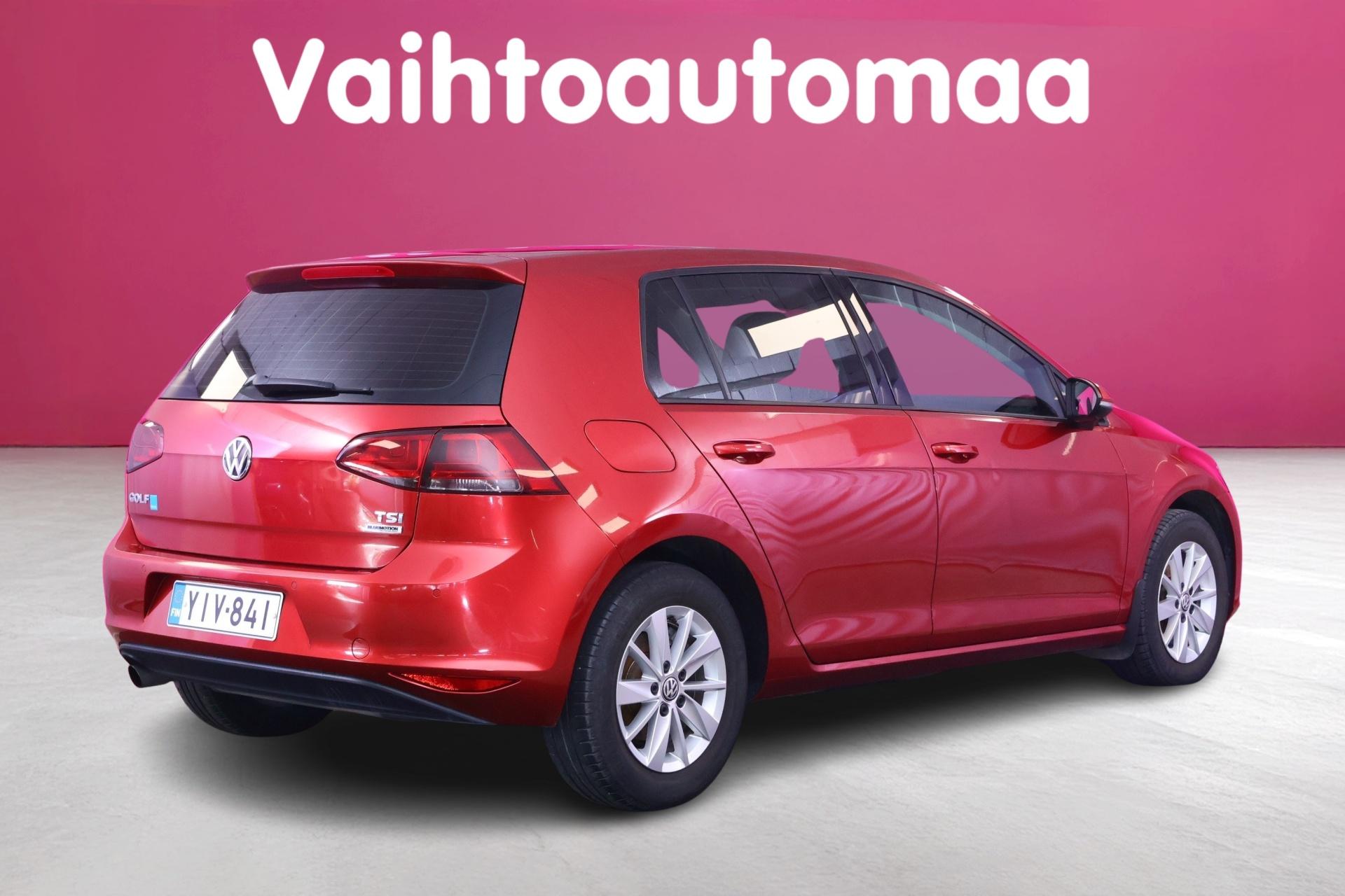 VOLKSWAGEN Golf 2015