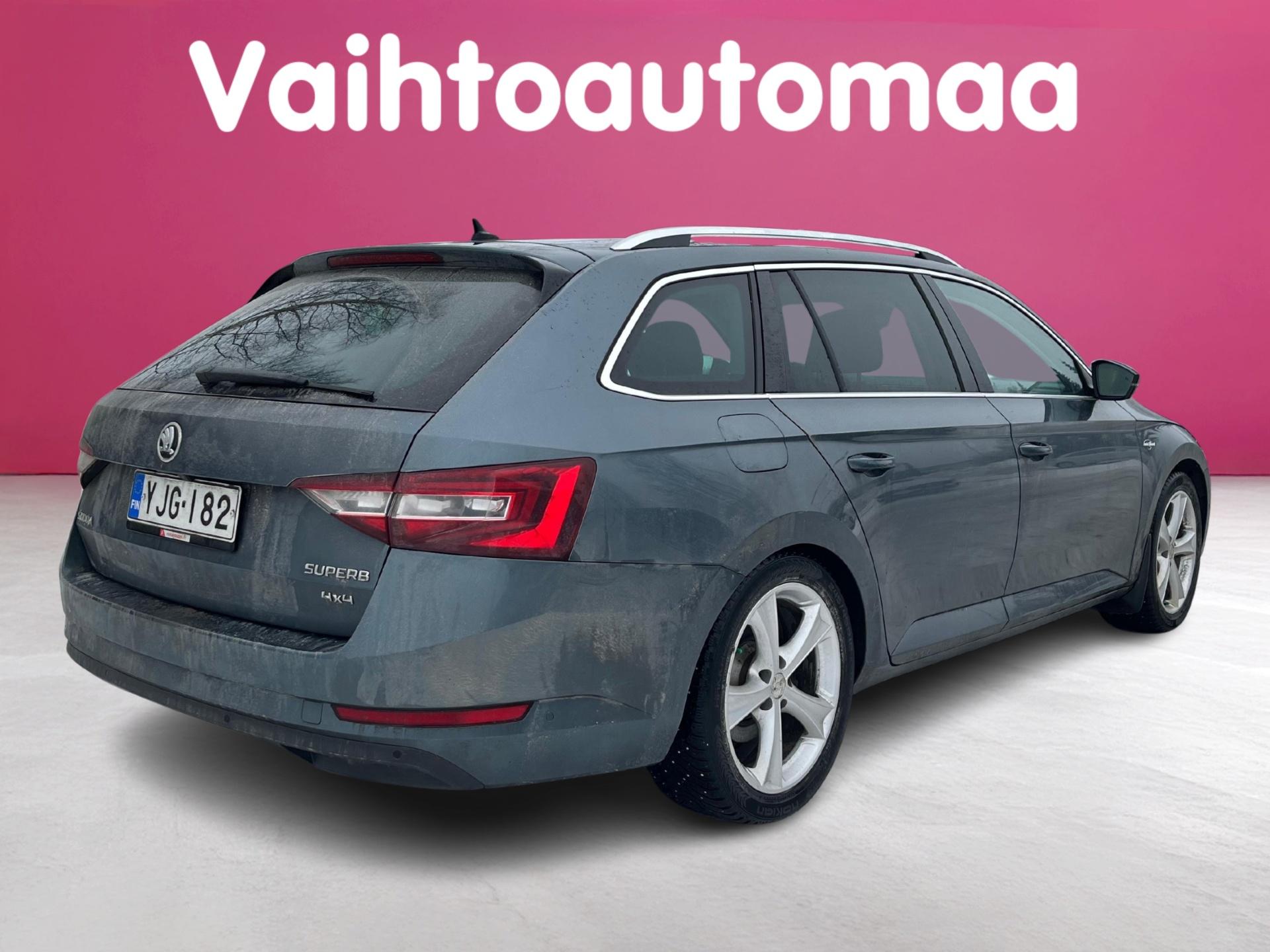 SKODA Superb 2016
