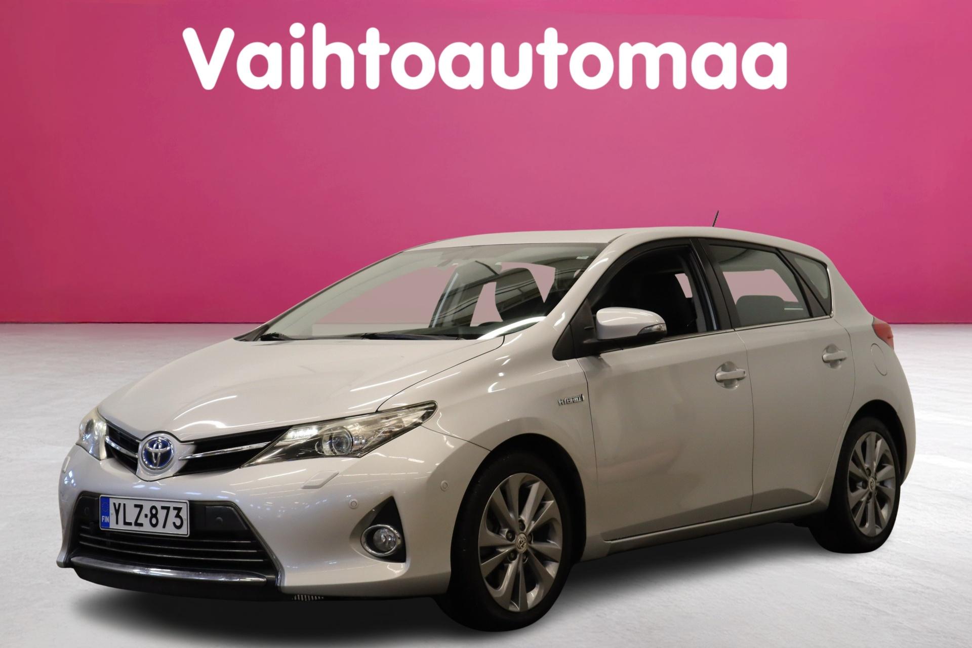 TOYOTA Auris 2014