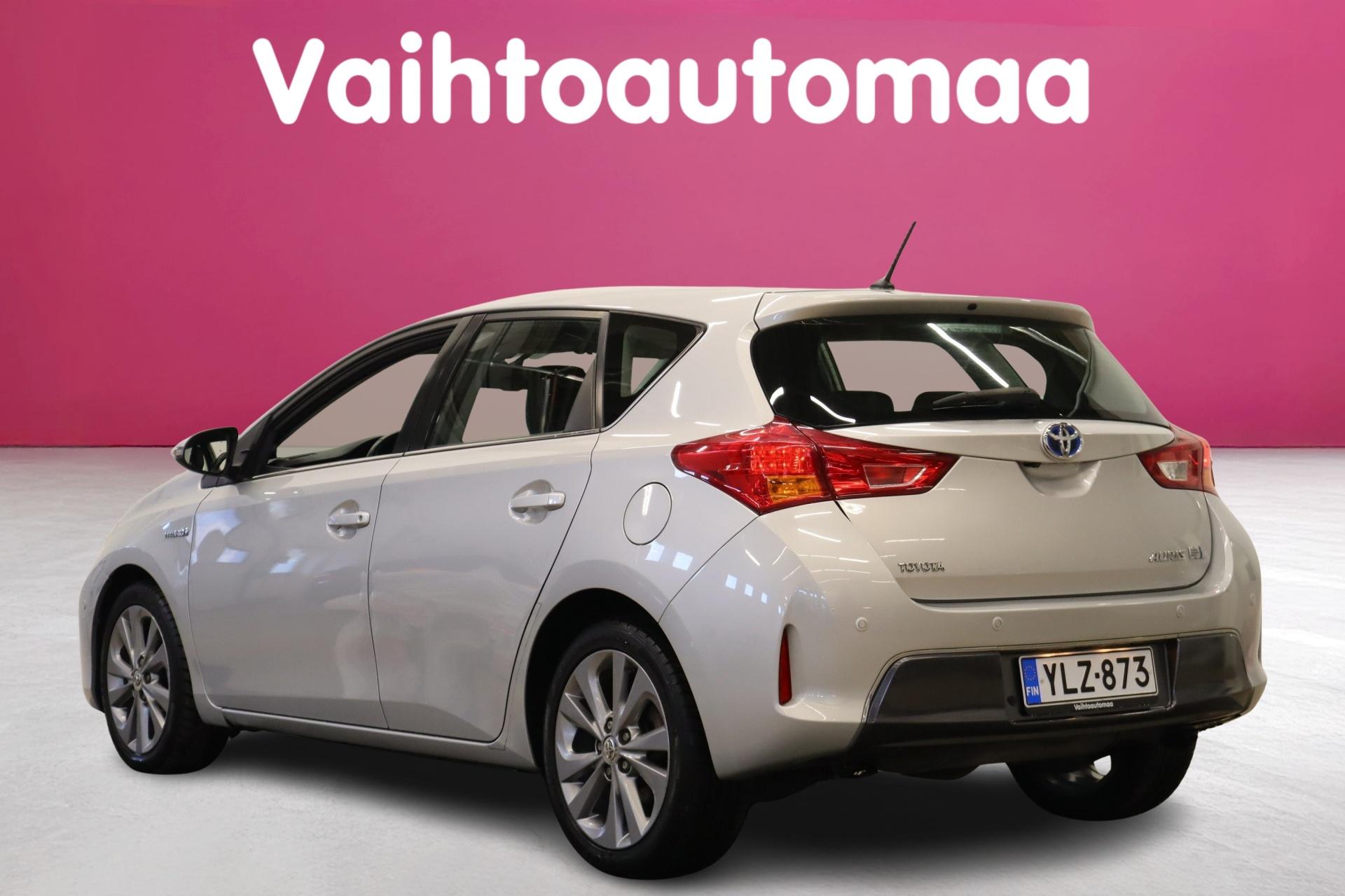 TOYOTA Auris 2014