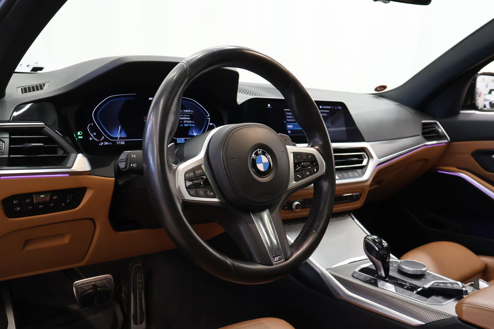 BMW 330 2020