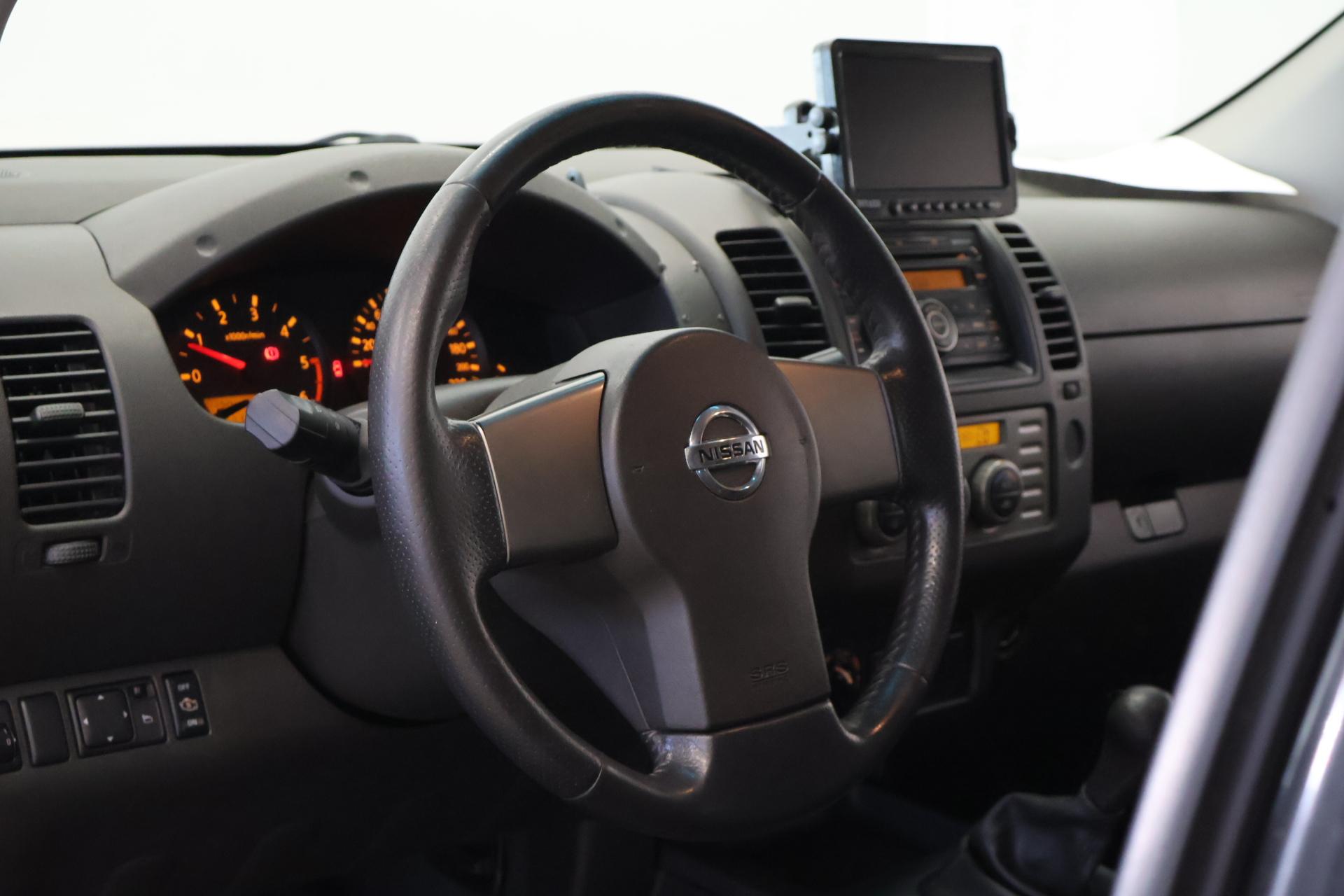NISSAN Navara 2007