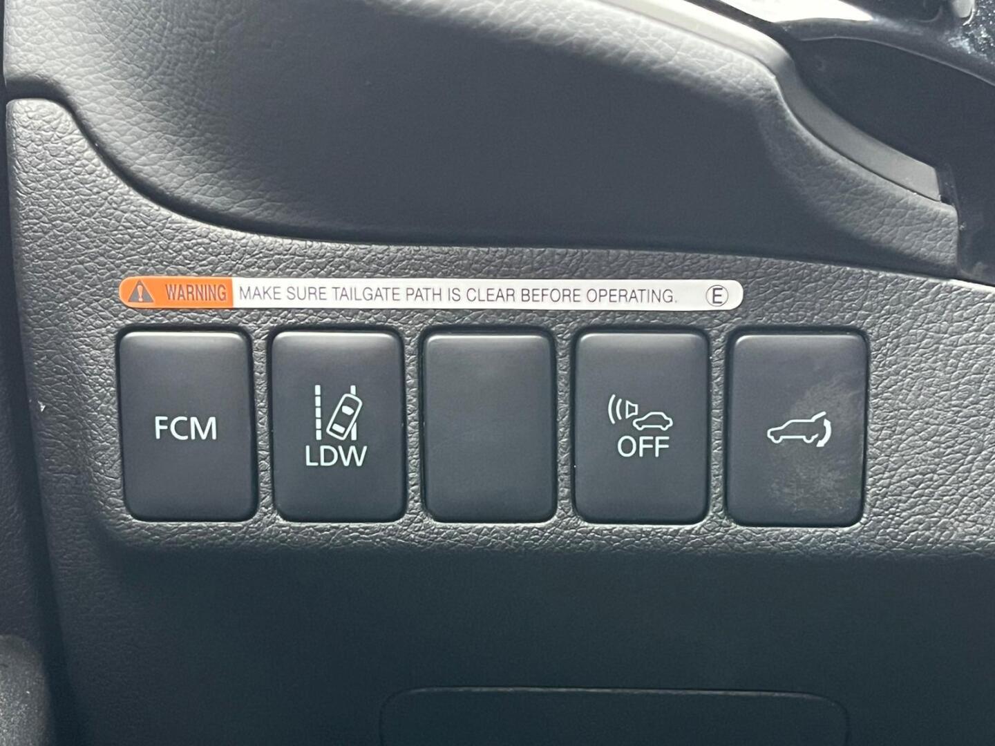 MITSUBISHI Outlander PHEV 2013