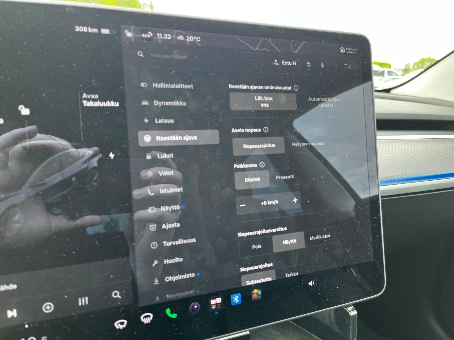 TESLA Model 3 2021