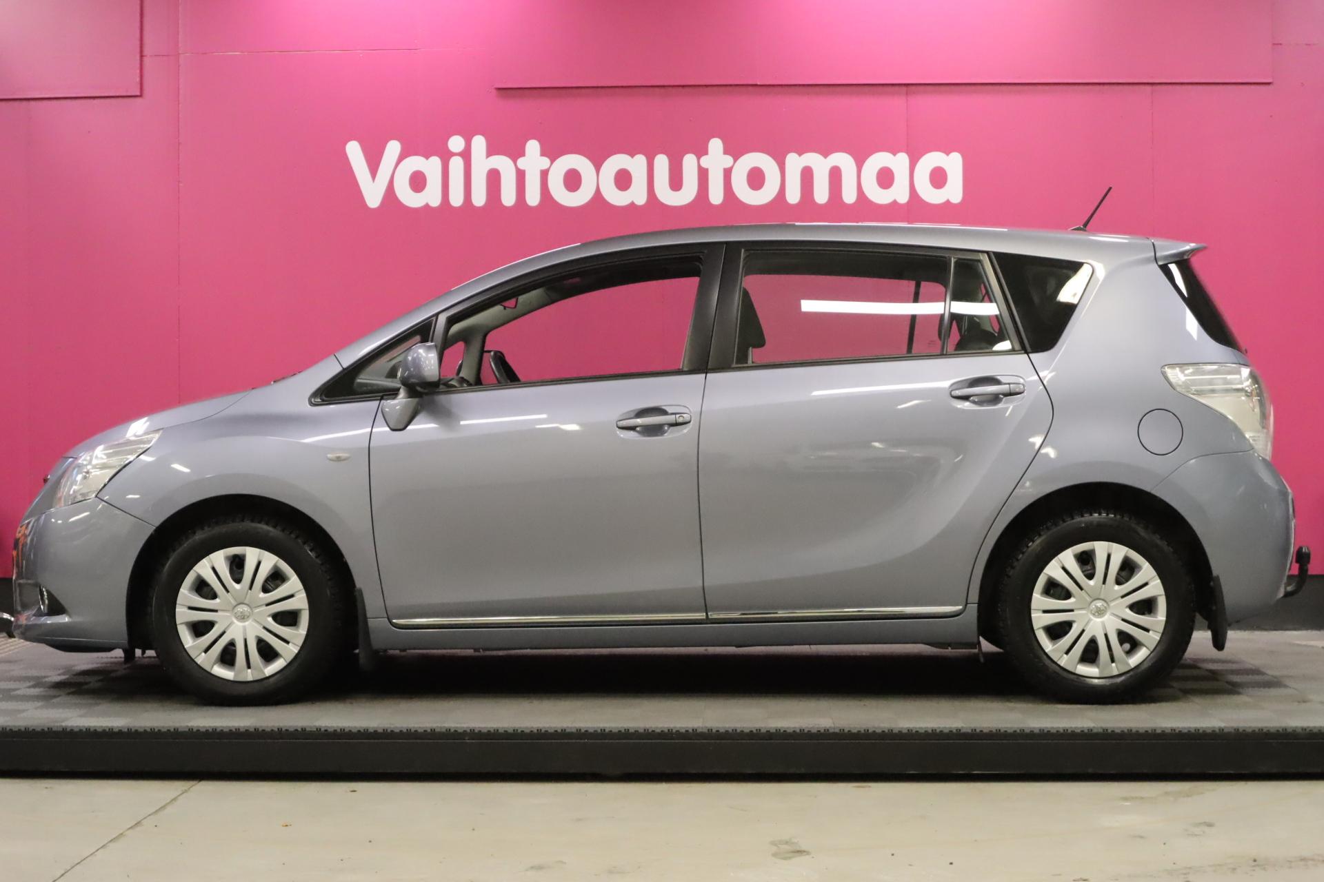TOYOTA Verso 2012