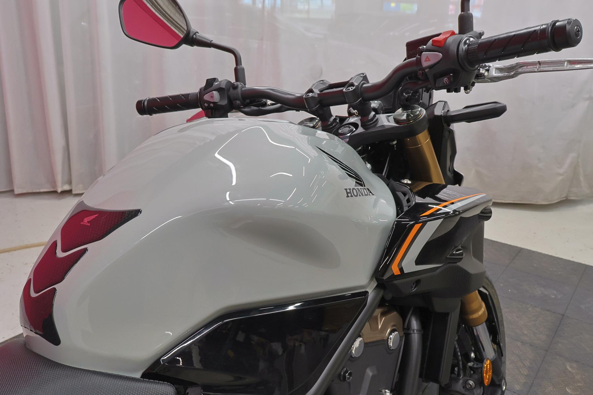 HONDA CB 2024