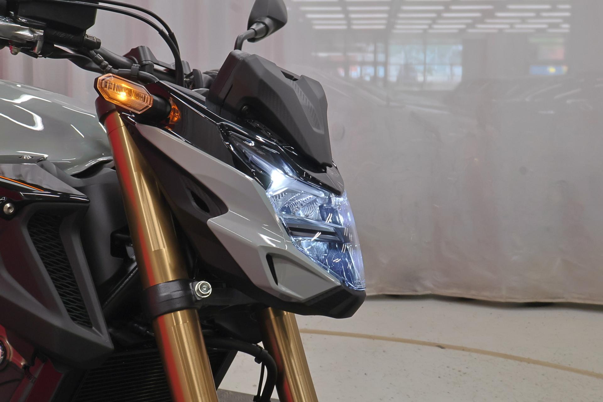 HONDA CB 2024