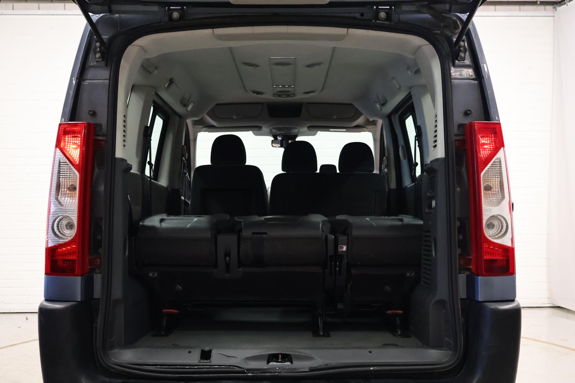 PEUGEOT Expert 2008