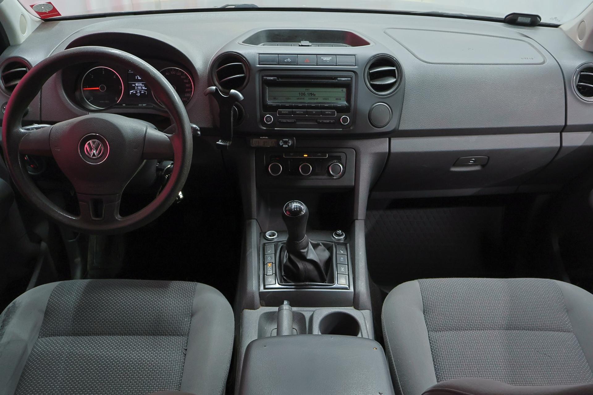 VOLKSWAGEN Amarok 2011