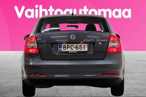 SKODA Octavia 2011
