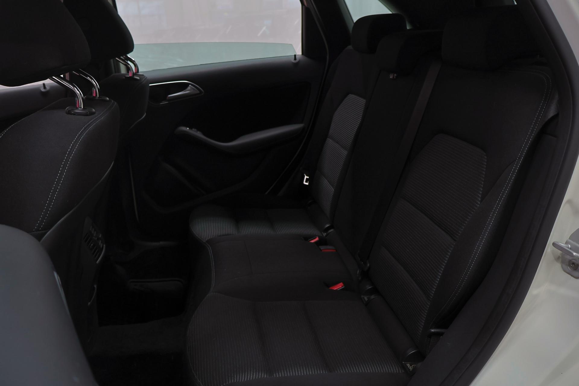 MERCEDES-BENZ B 2015