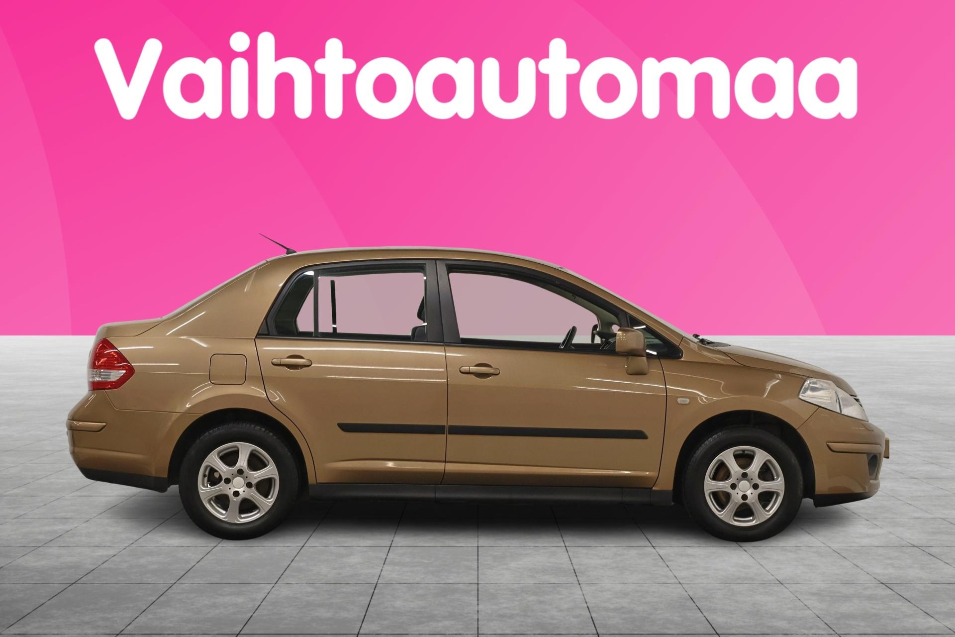 NISSAN Tiida 2009