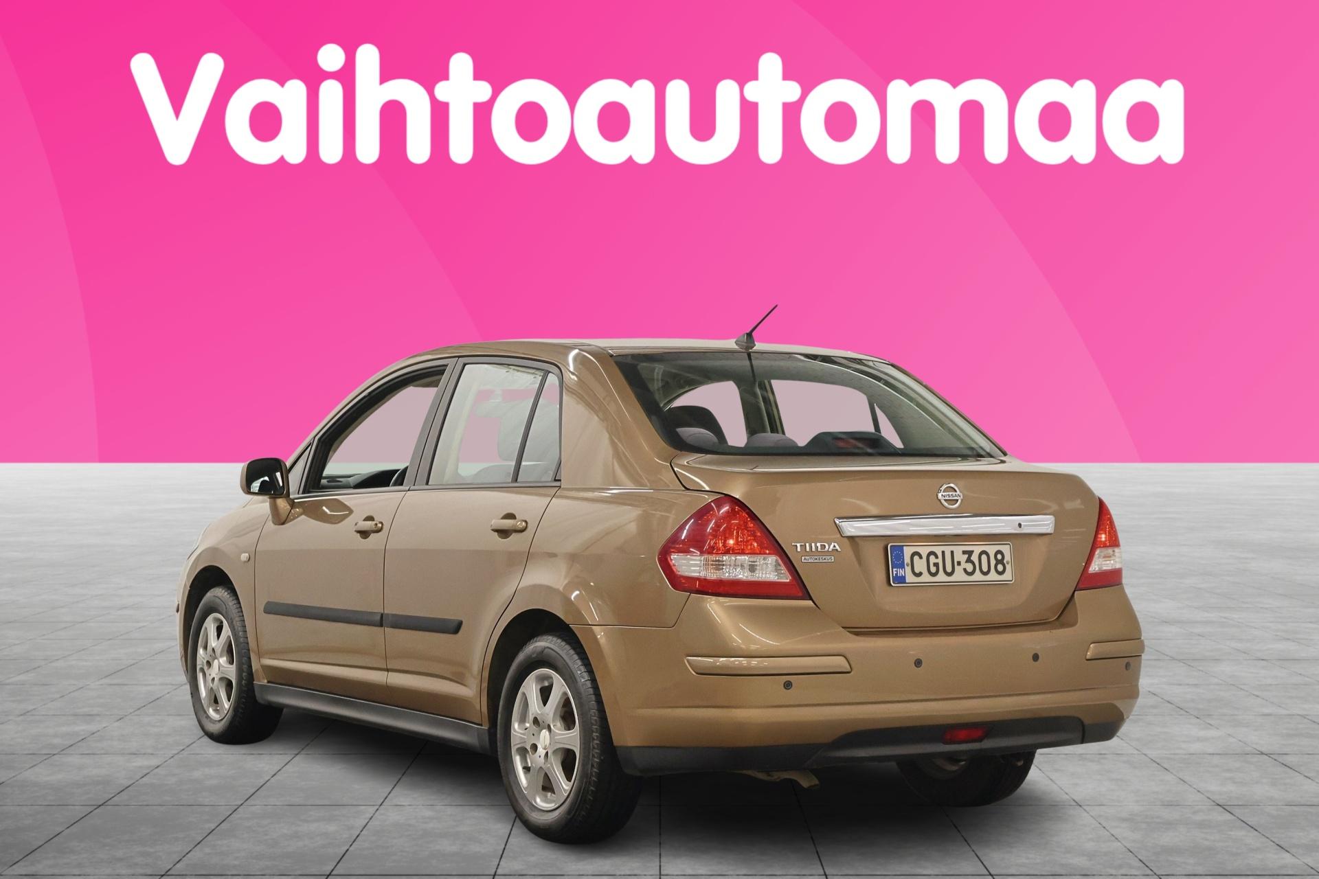 NISSAN Tiida 2009
