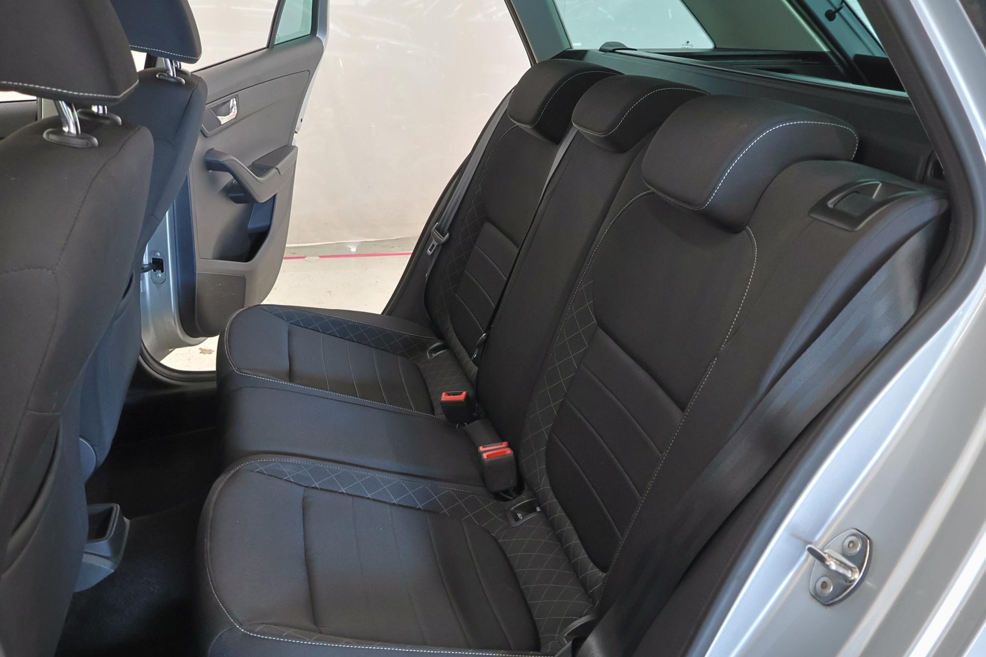SKODA Fabia 2015