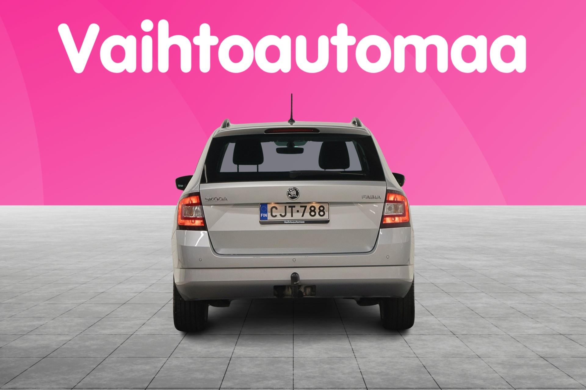SKODA Fabia 2015