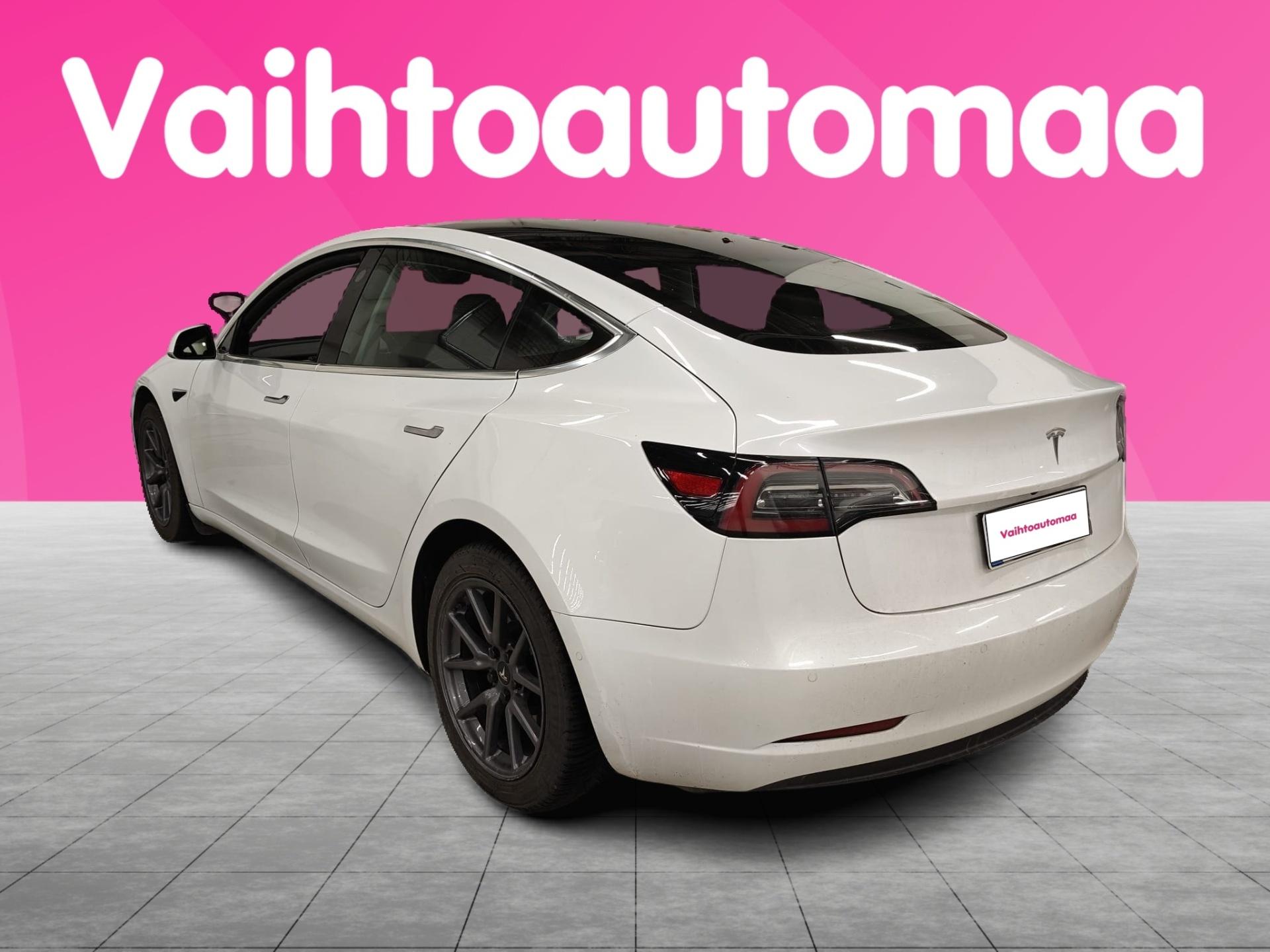 TESLA Model 3 2020