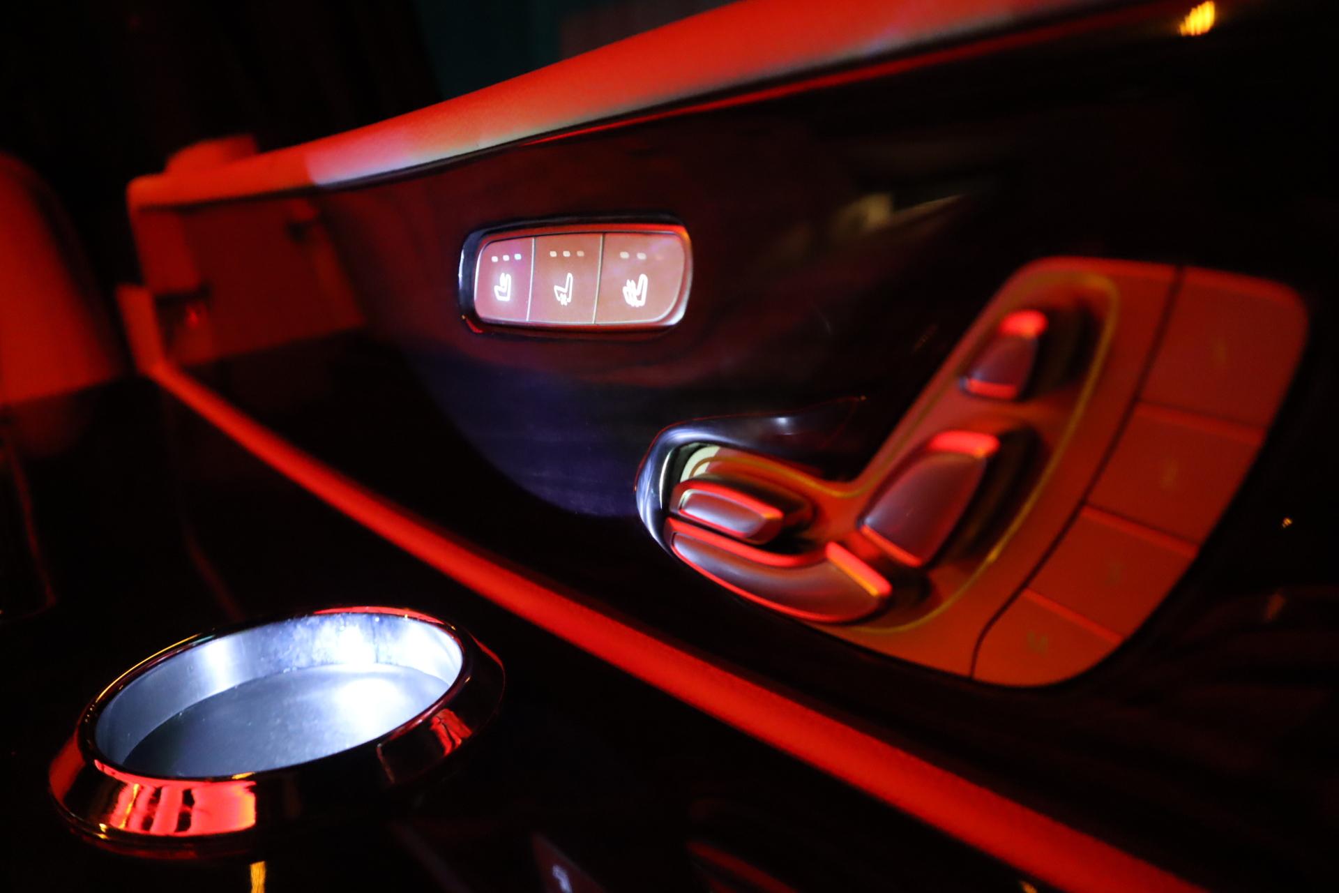 MERCEDES-BENZ V 2016