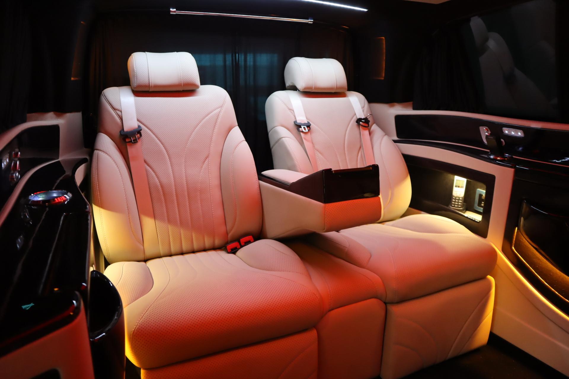 MERCEDES-BENZ V 2016